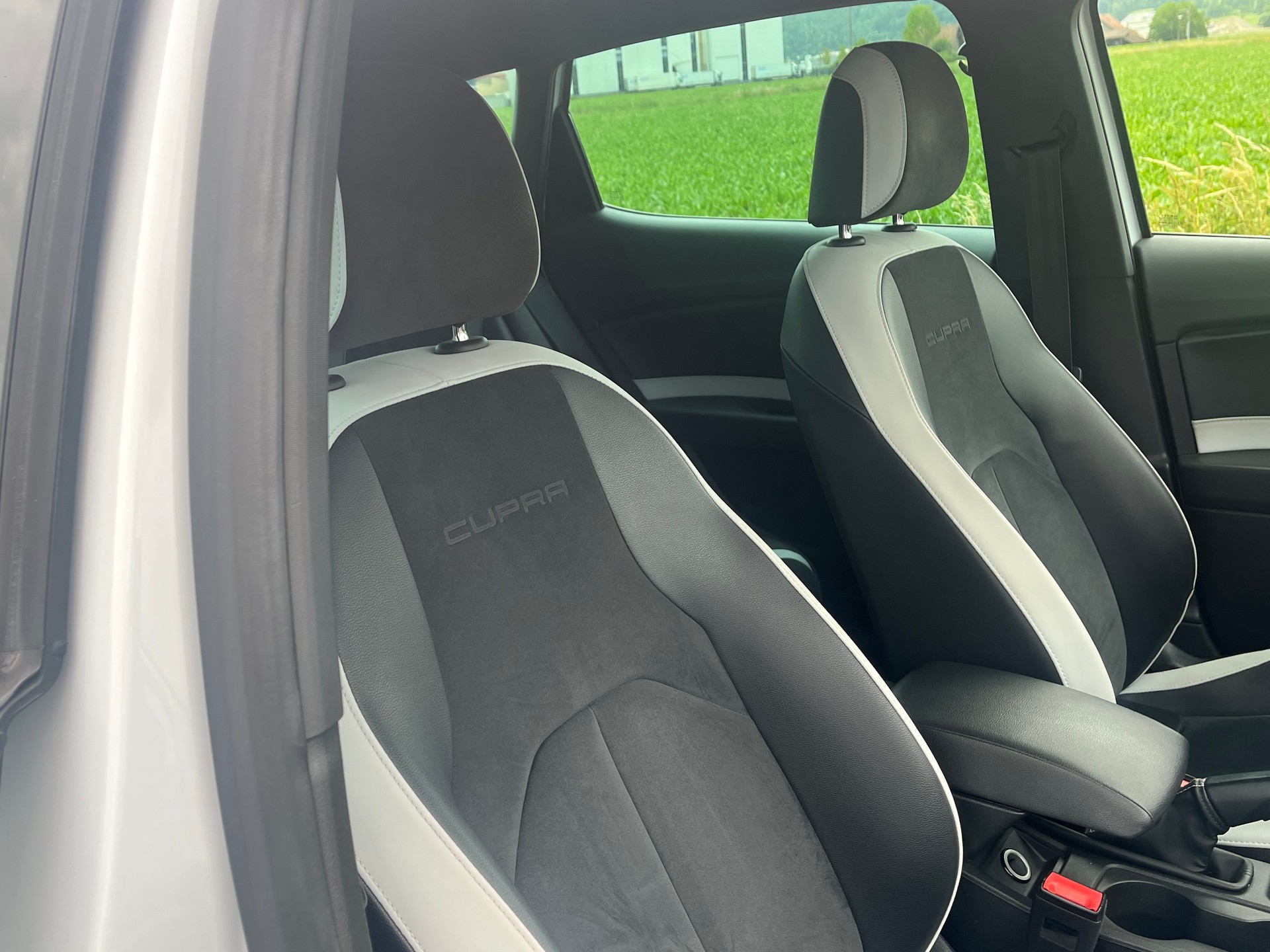 SEAT Leon 2.0 TSI Cupra 290-image-15