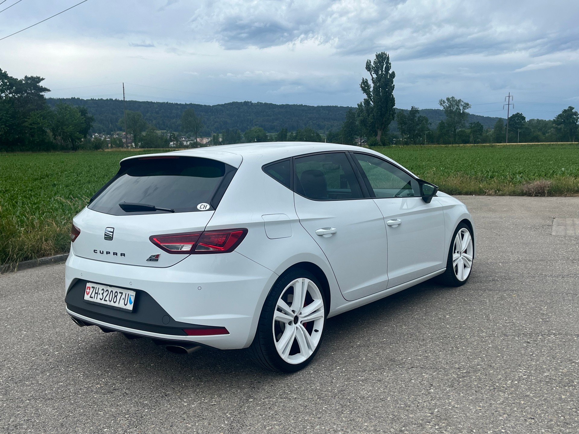 SEAT Leon 2.0 TSI Cupra 290-image-6
