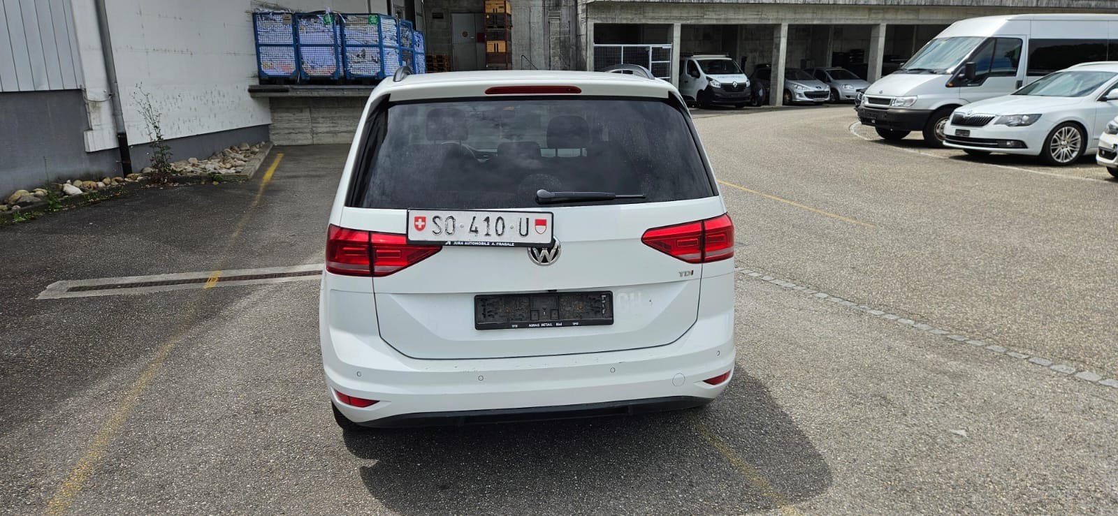 VW Touran 1.6 TDI BlueMotion Technology Trendline DSG-image-8