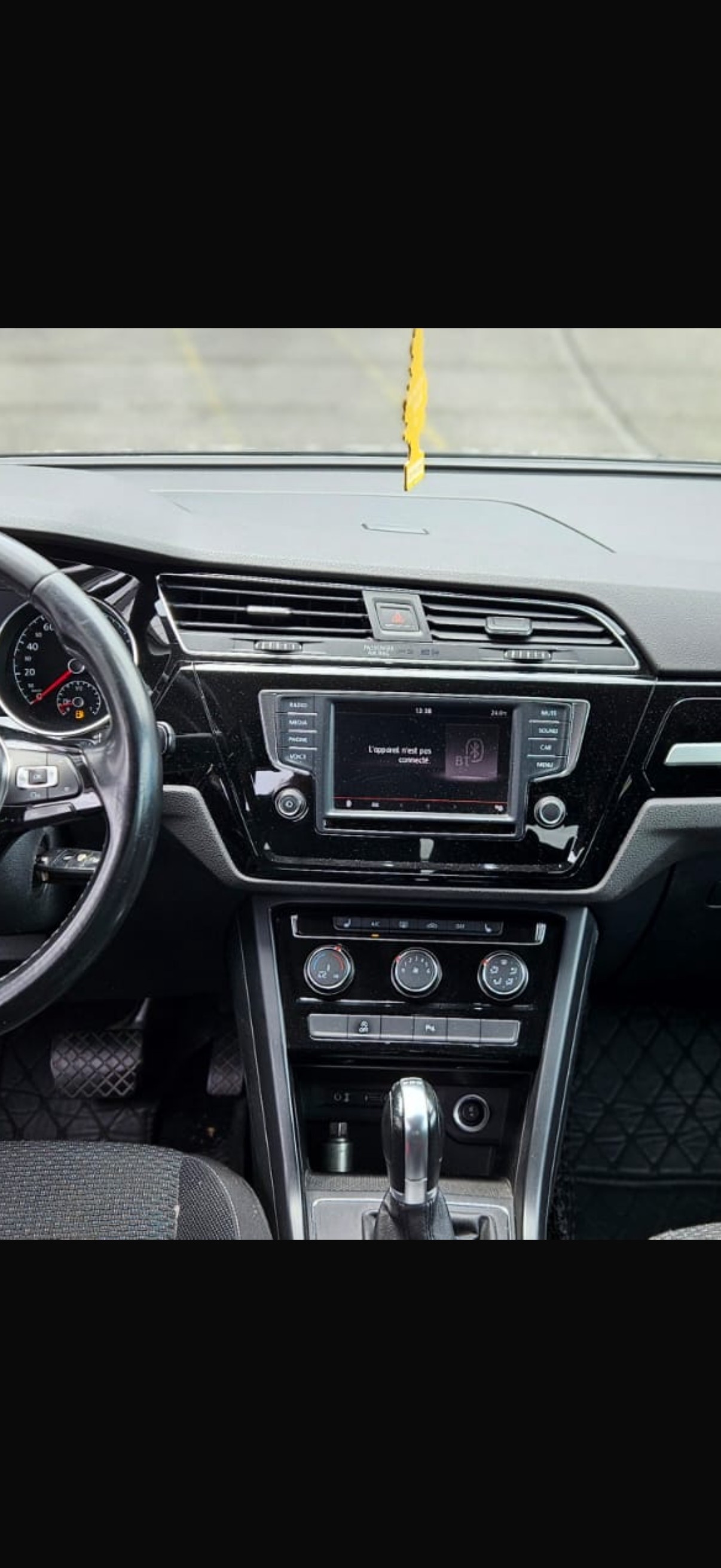 VW Touran 1.6 TDI BlueMotion Technology Trendline DSG-image-1
