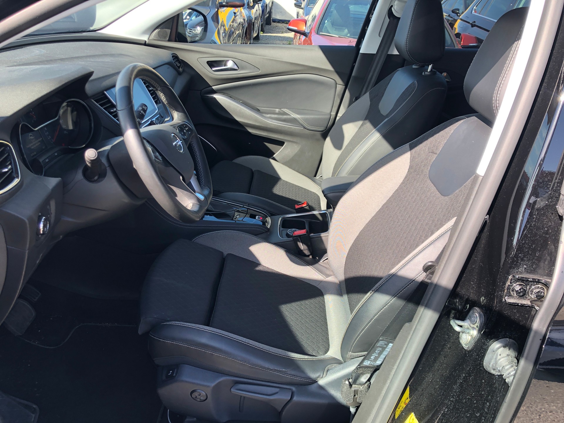 OPEL Grandland X 1.6 TP Excellence Automatik-image-8
