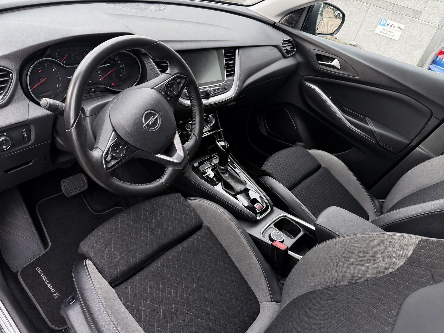 OPEL Grandland X 1.6 TP Excellence Automatik-image-3