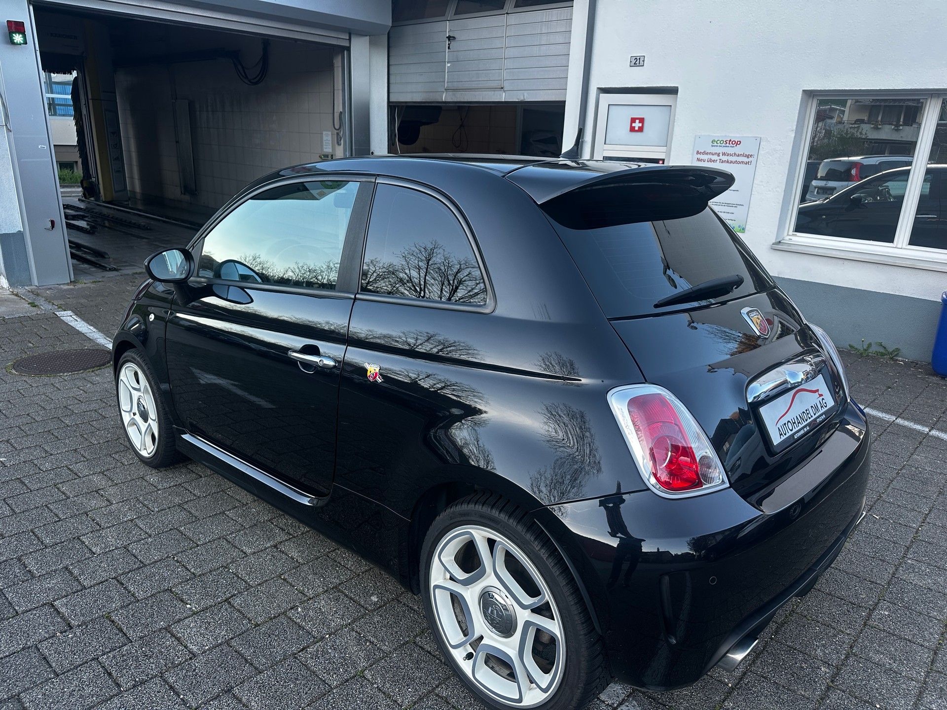 FIAT 500 1.4 16V Turbo Abarth-image-3