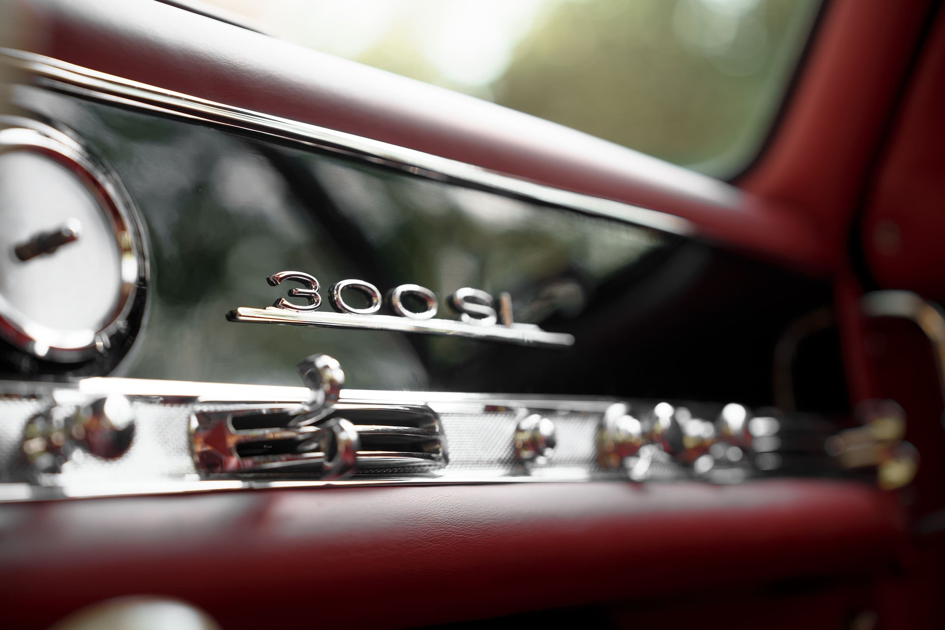 MERCEDES-BENZ 300 SL-image-11
