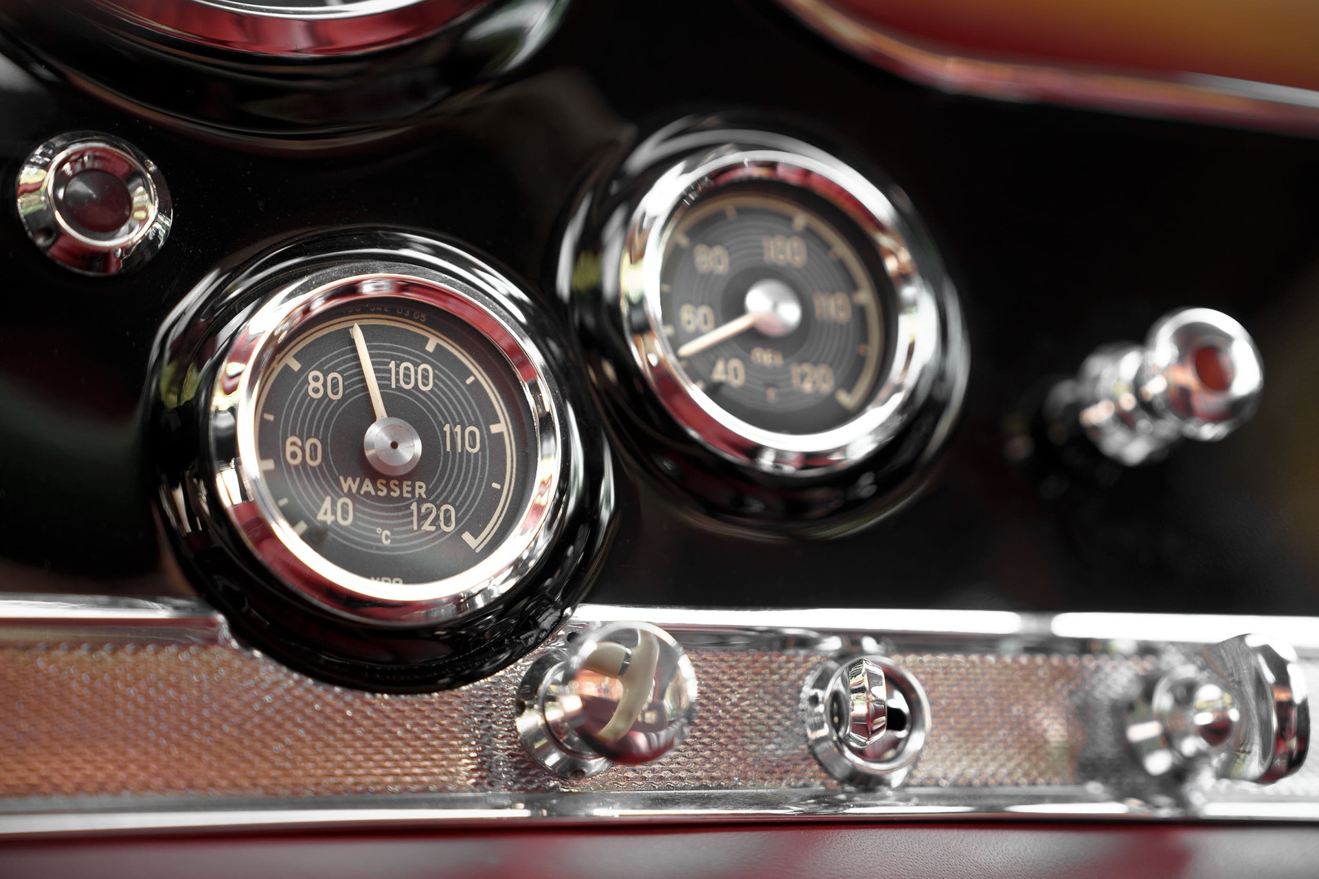 MERCEDES-BENZ 300 SL-image-10