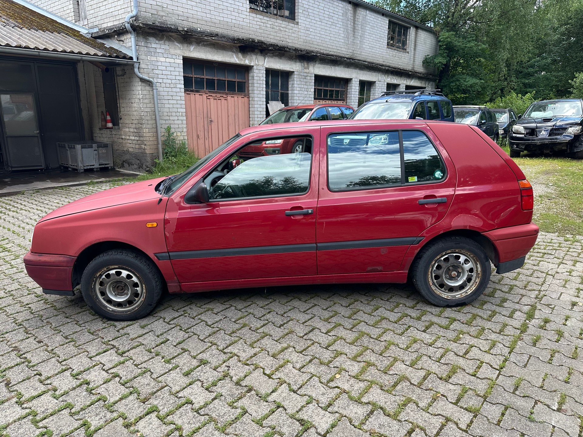 VW Golf 1600 Swiss Line FIXPREIS-image-0