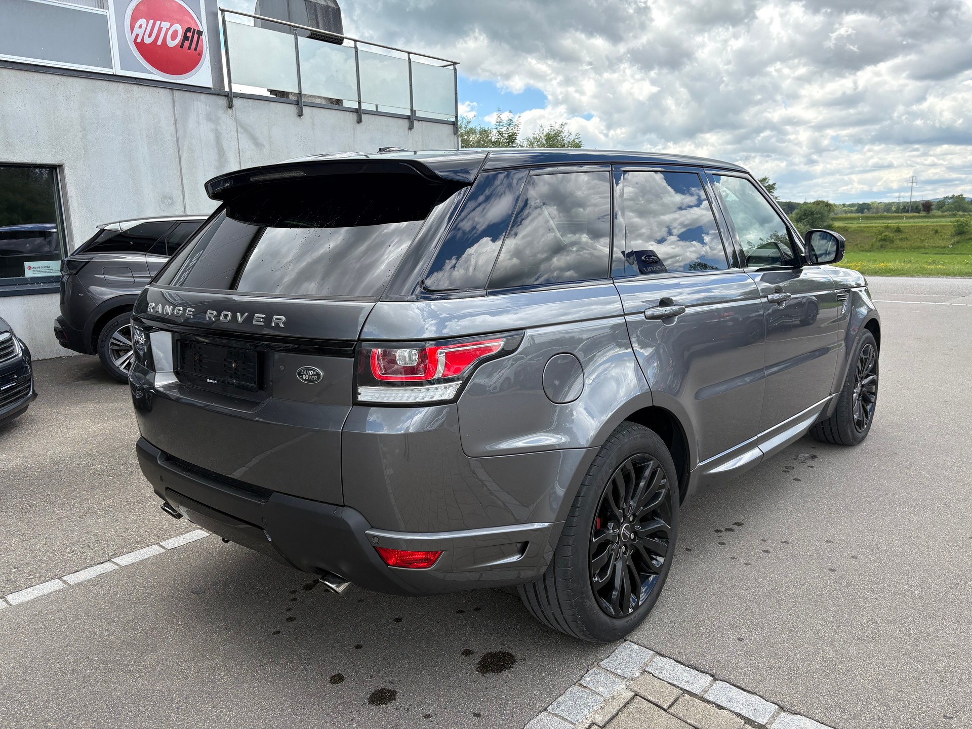LAND ROVER Range Rover Sport 4.4 SDV8 Autobiography-image-3