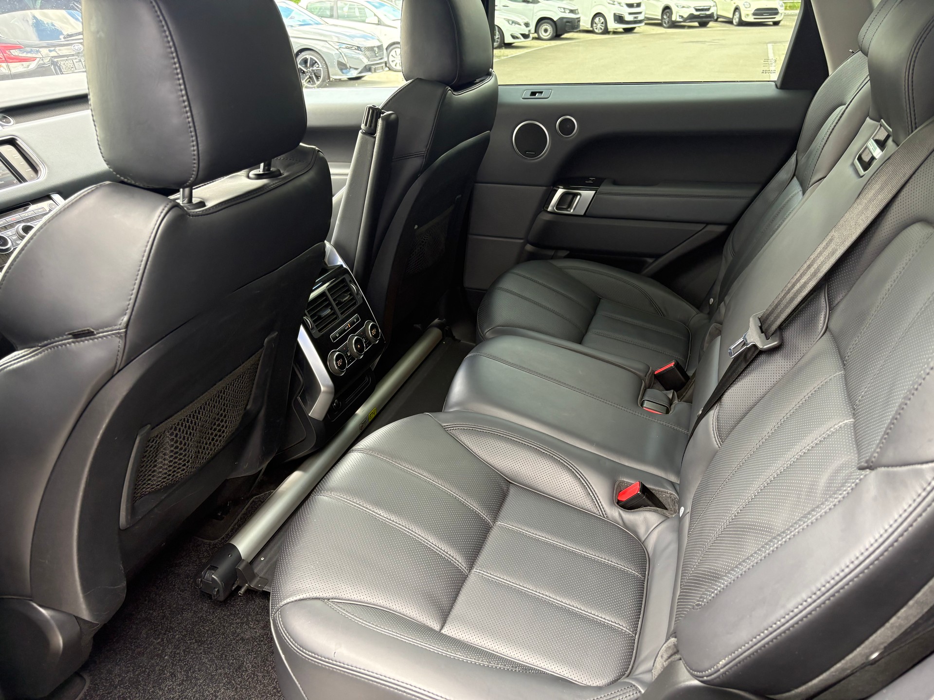 LAND ROVER Range Rover Sport 4.4 SDV8 Autobiography-image-5