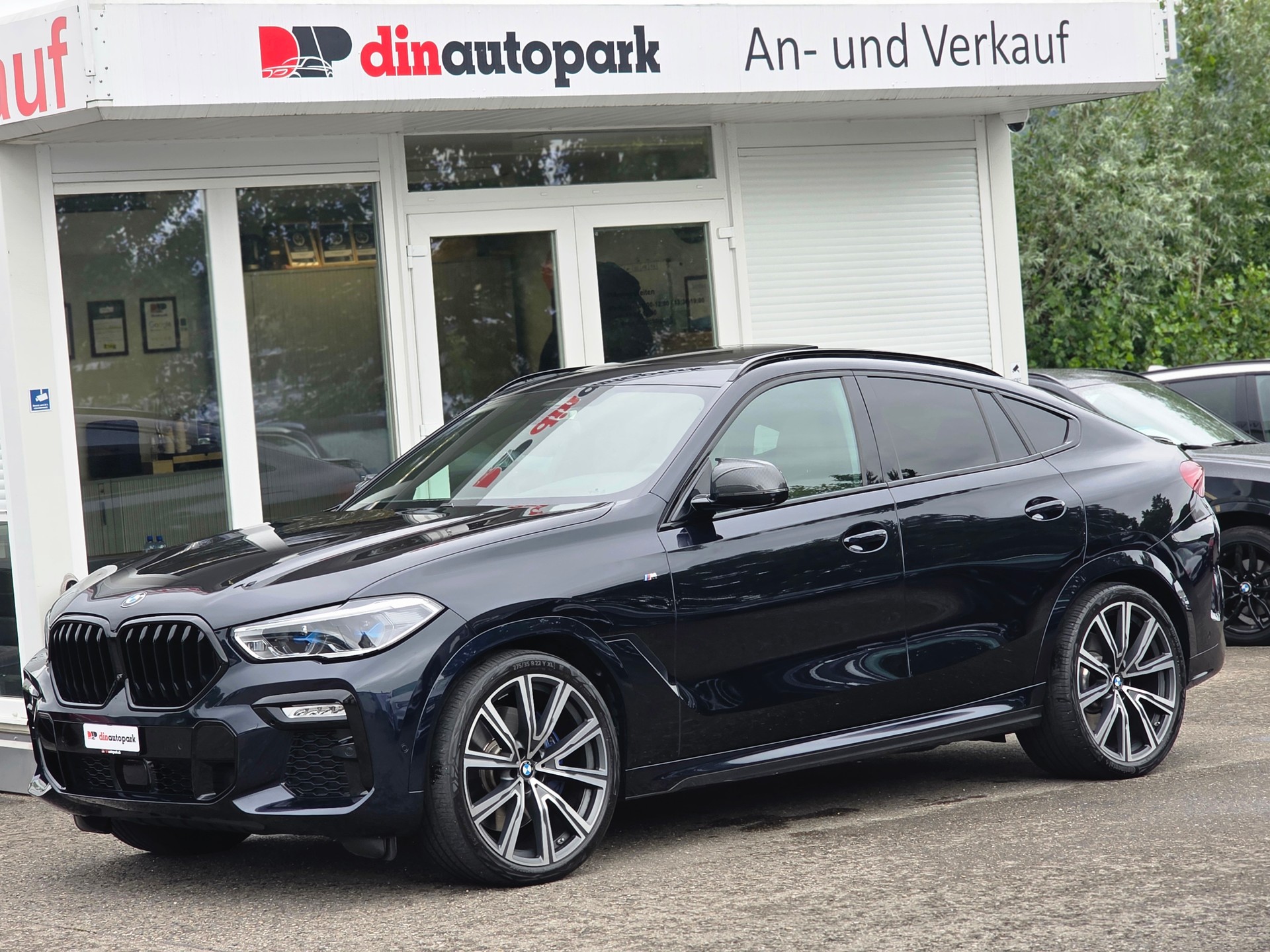 BMW X6 xDrive 48V 40d Steptronic M Sport ** Vollausstattung ** 22Zoll **-image-0
