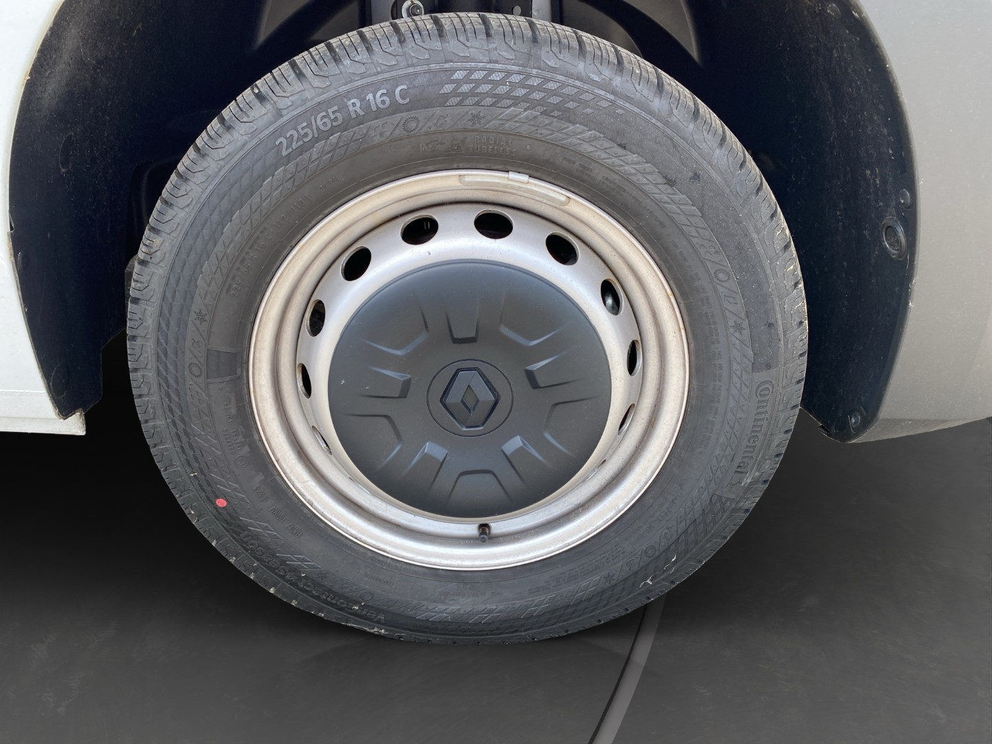 RENAULT Master T35 2.3 Blue dCi 135 L3H2-image-24