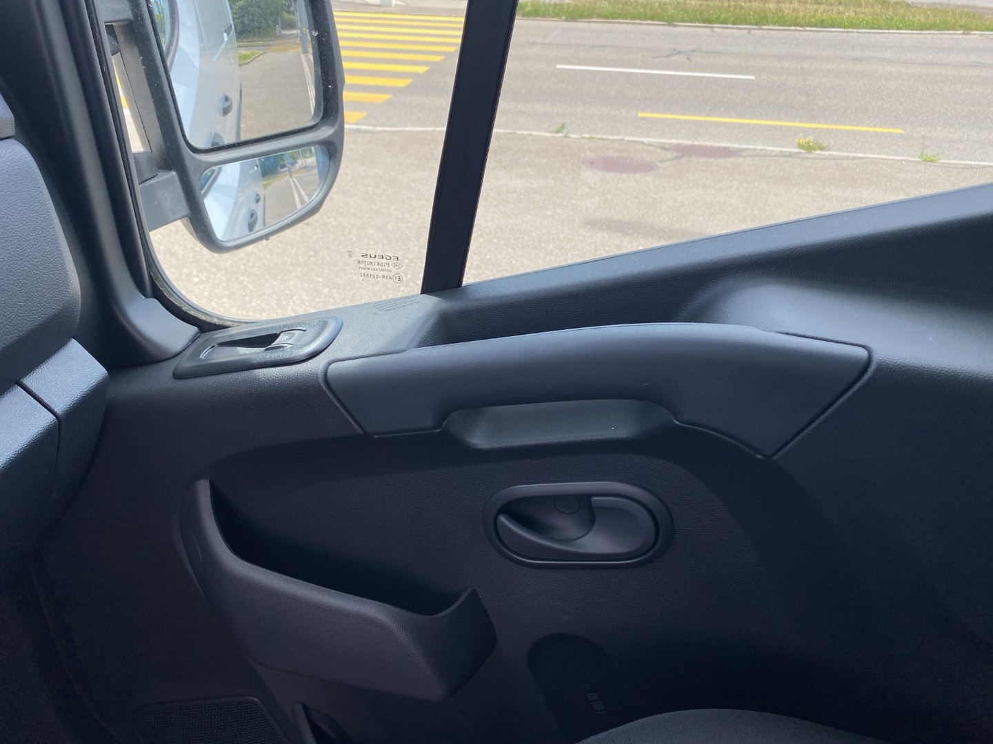 RENAULT Master T35 2.3 Blue dCi 135 L3H2-image-19