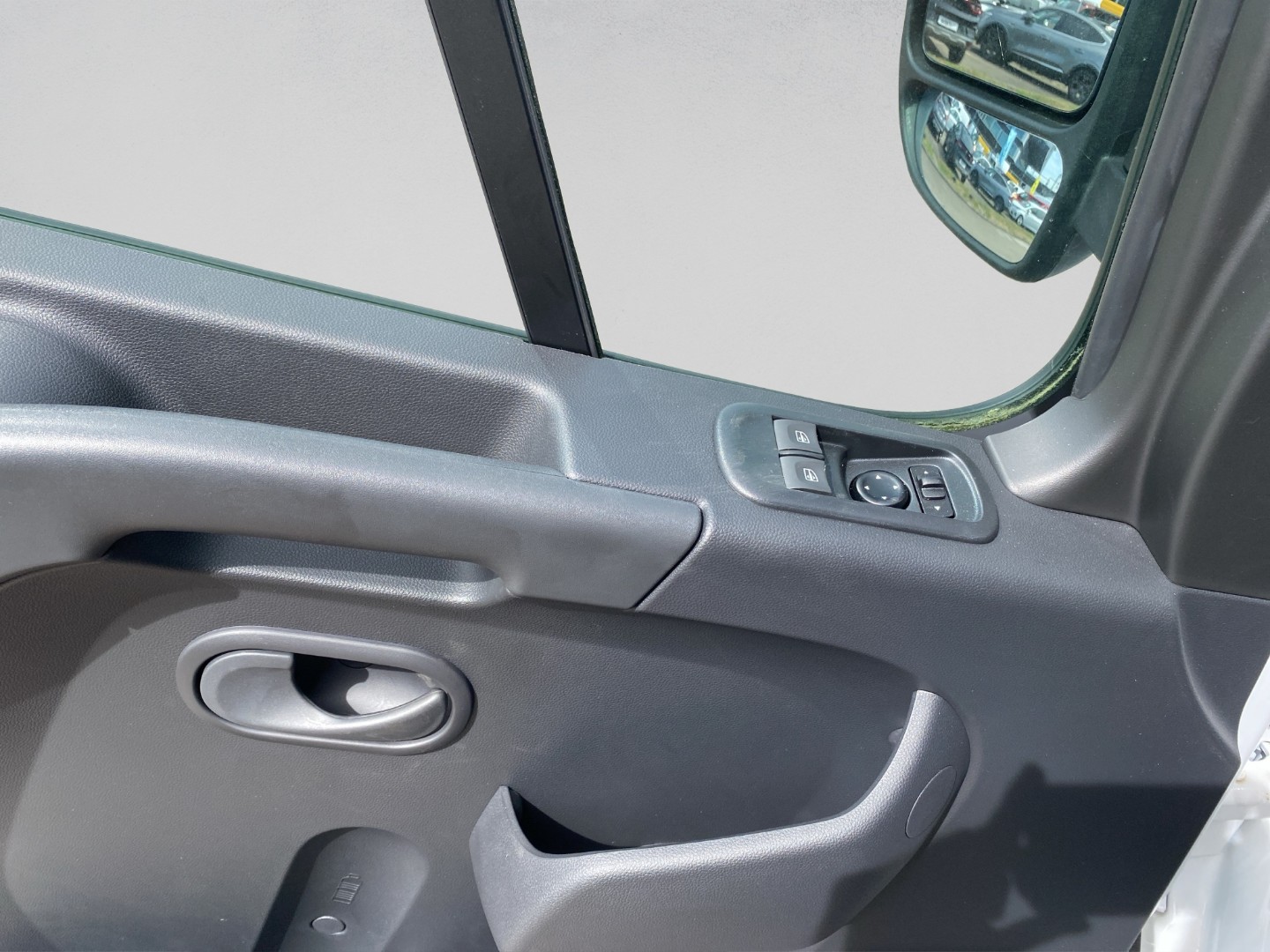 RENAULT Master T35 2.3 Blue dCi 135 L3H2-image-20