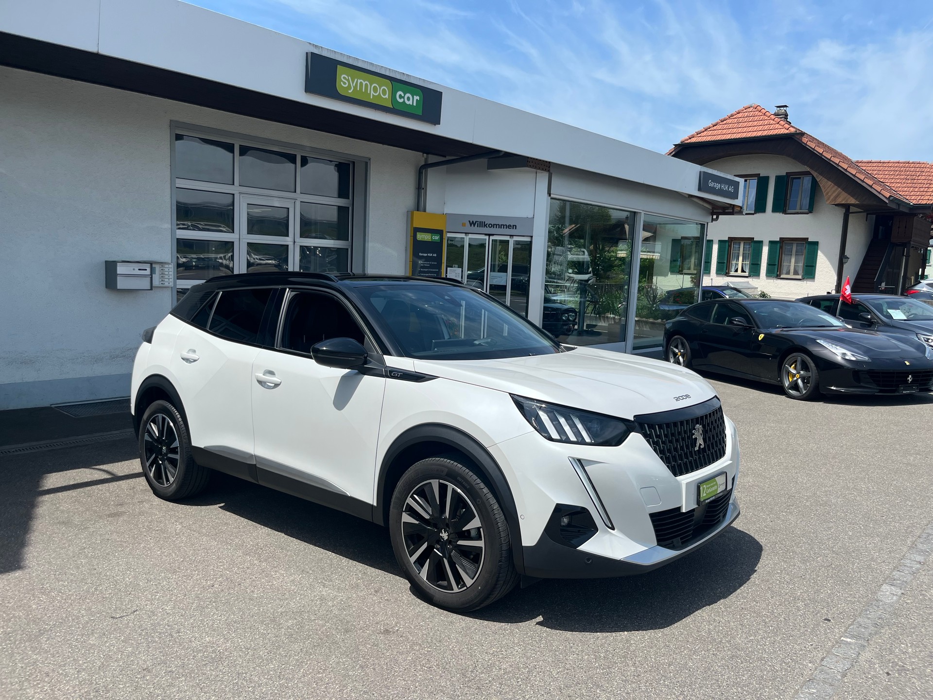PEUGEOT 2008 1.2 PureTech GT EAT8+++155PS+++-image-0