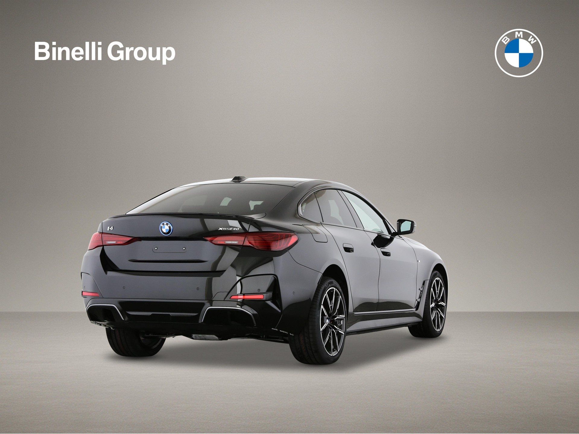 BMW i4 xDrive40-showroom-element-1