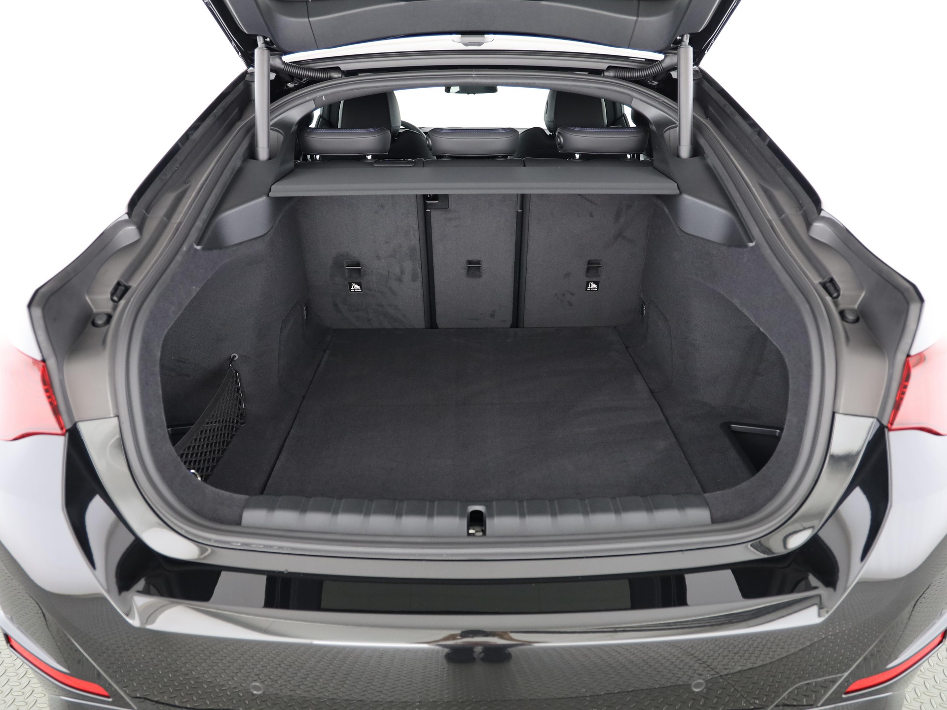 BMW i4 xDrive40-image-7