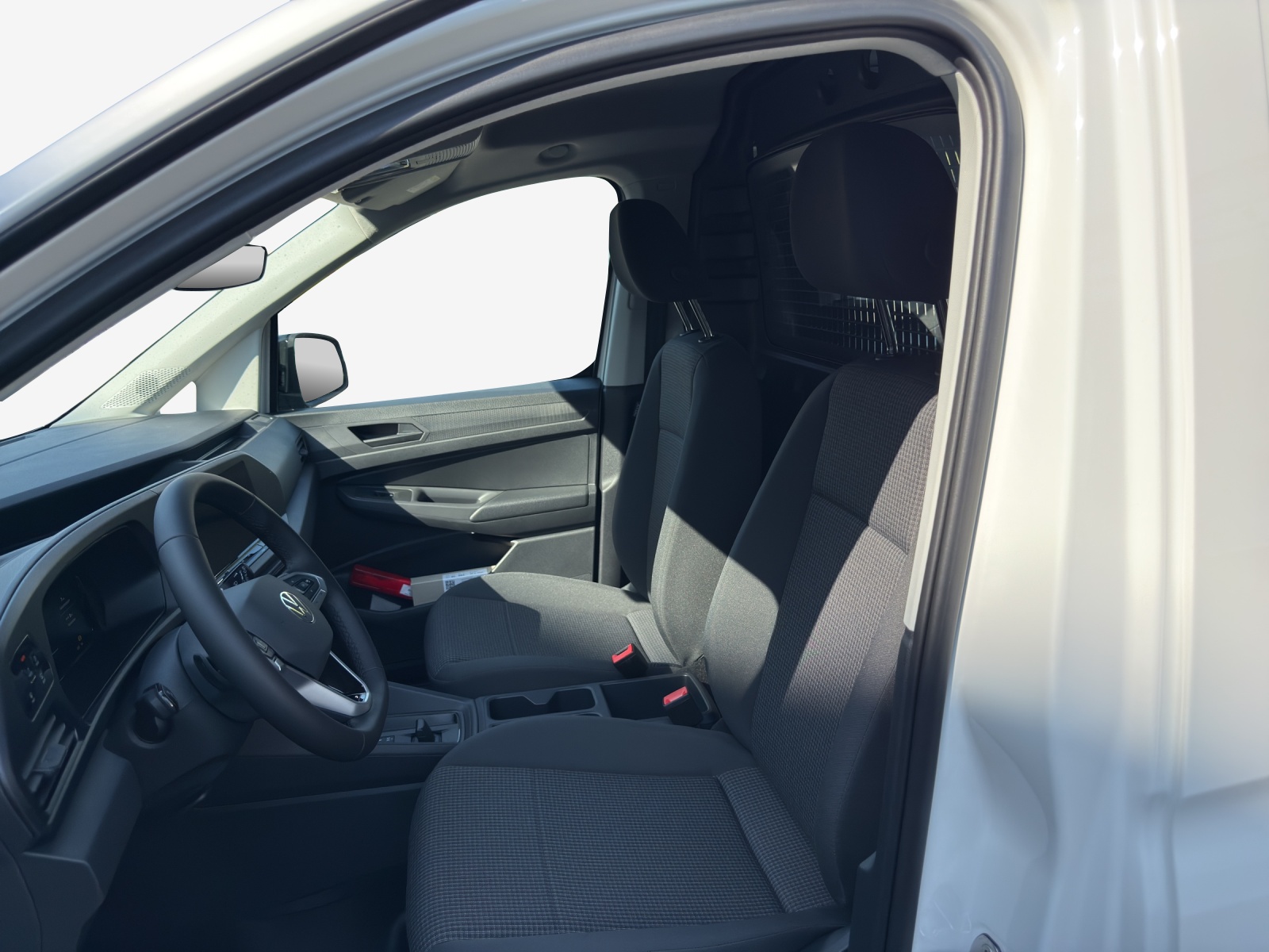 VW Caddy Cargo 1.5 TSI Plug in Hybrid DSG Maxi-image-7