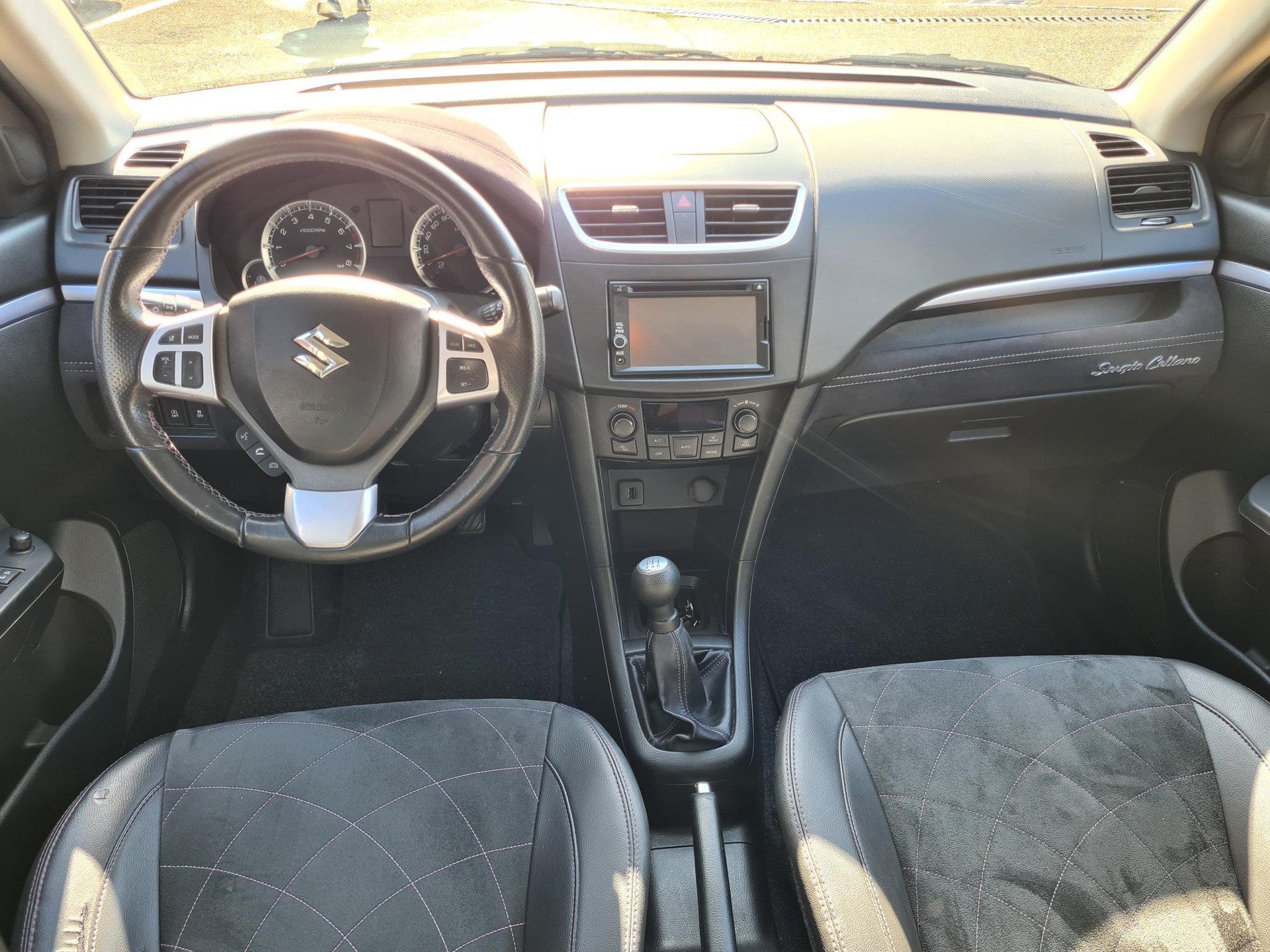 SUZUKI Swift 1.2i 16V Sergio Cellano Top 4x4-image-9