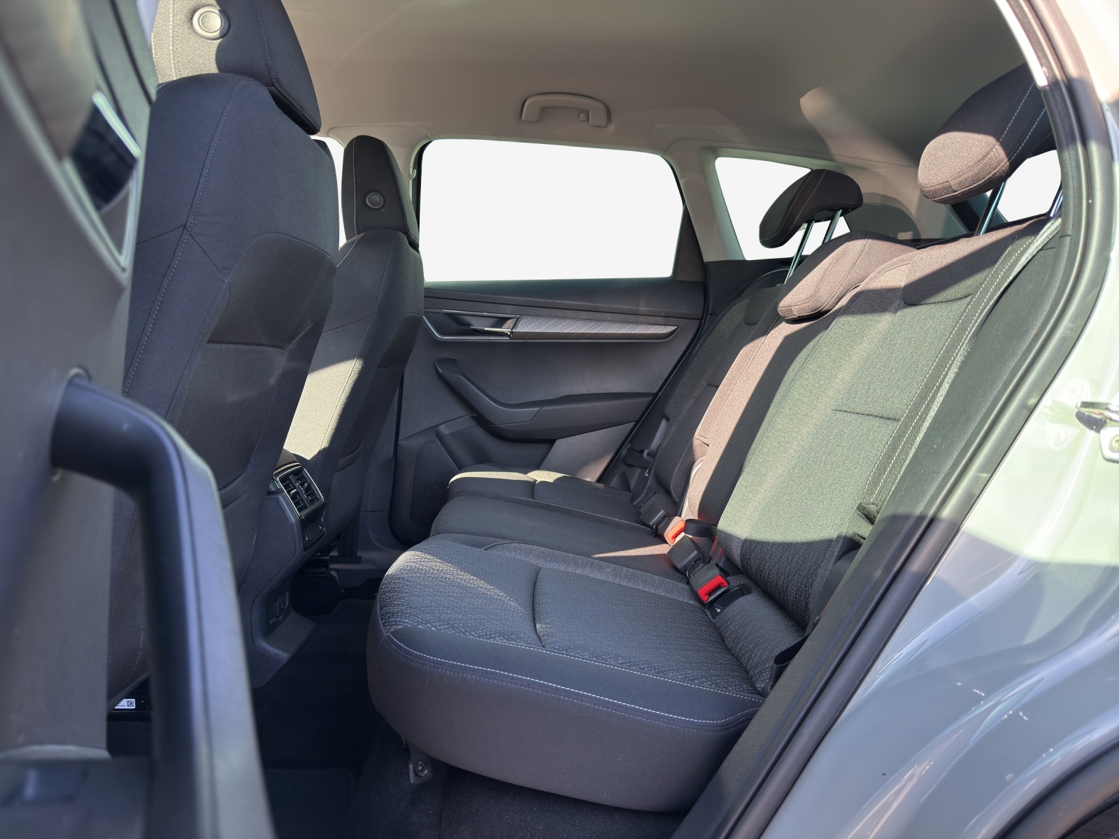 SKODA Karoq 1.5 TSI Style DSG-image-11