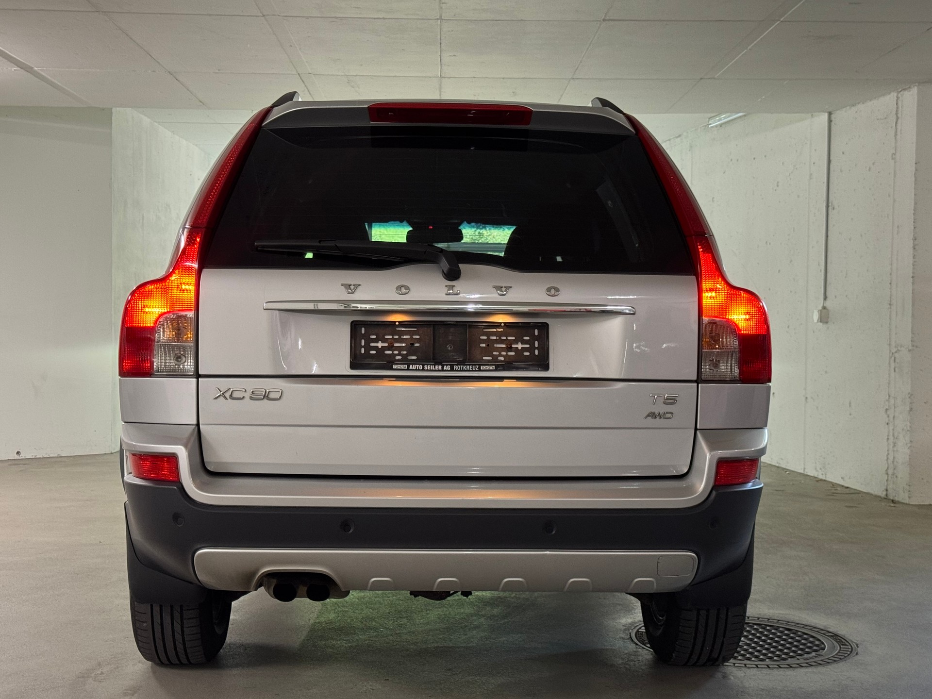 VOLVO XC90 2.5T AWD Summum Geartronic-image-5