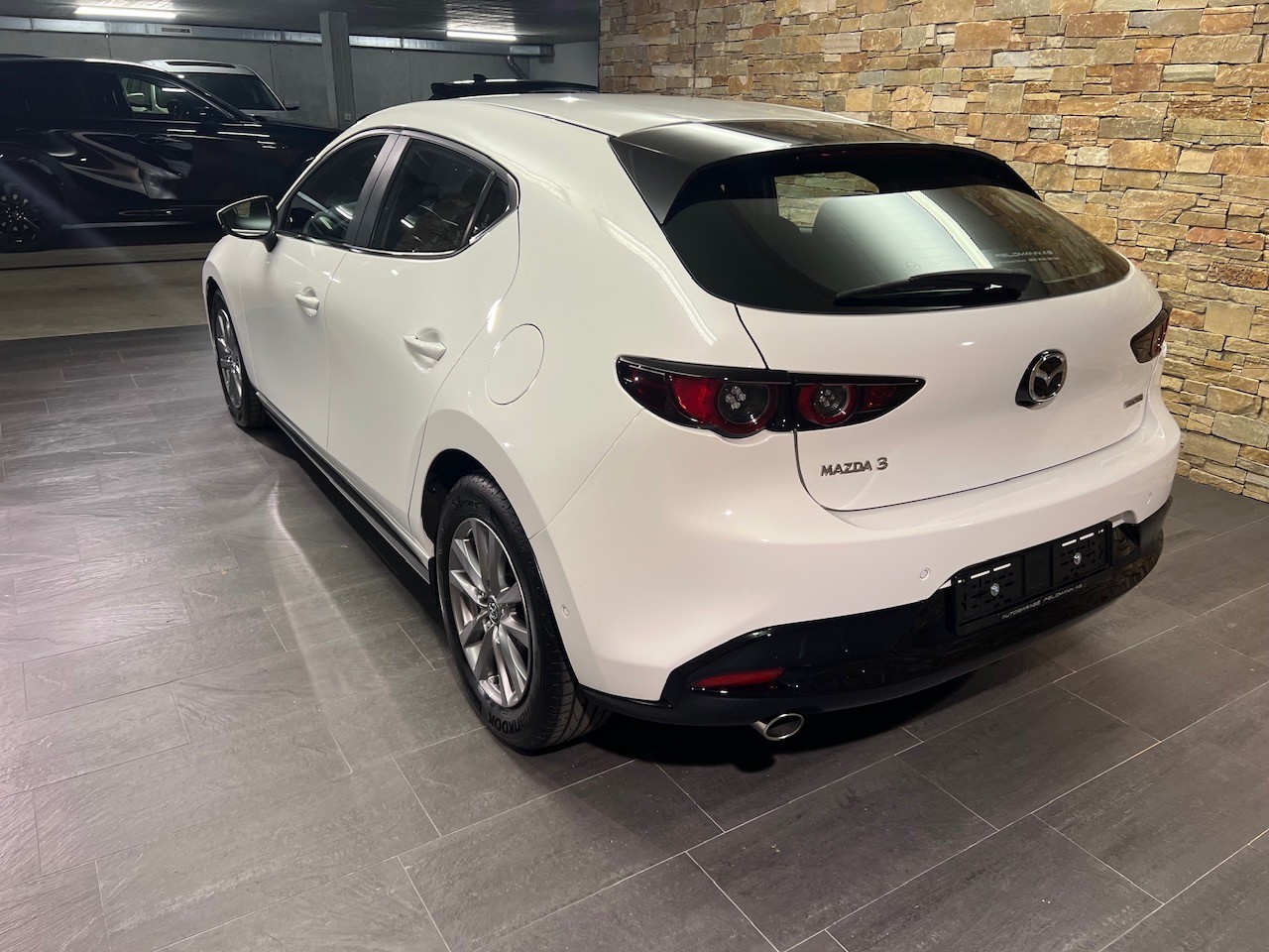 MAZDA 3 Hatchback SKYACTIV-G M Hybrid 122 Ambition Automat-image-3