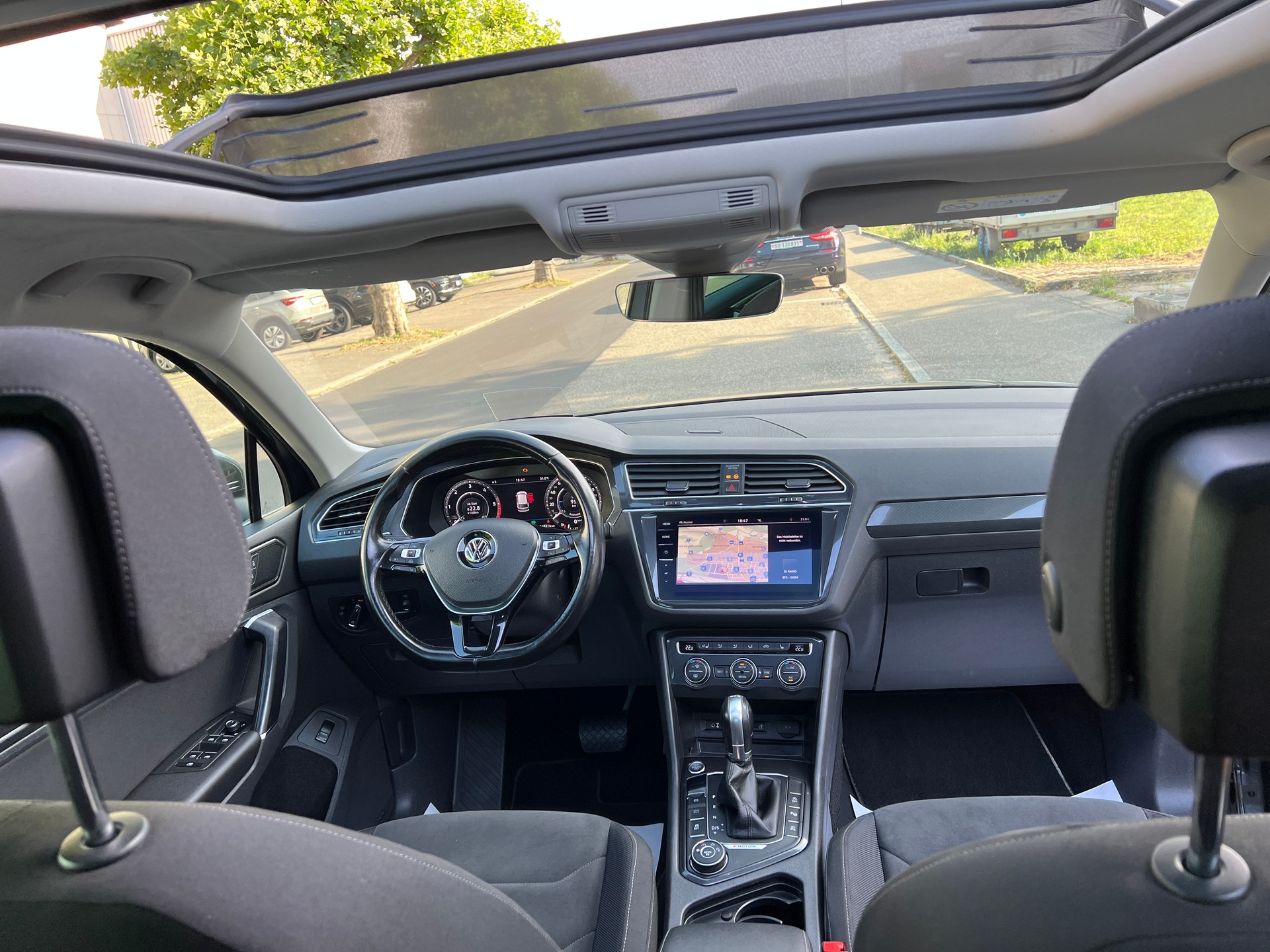 VW Tiguan 2.0 TDI SCR Highline 4Motion DSG-image-12