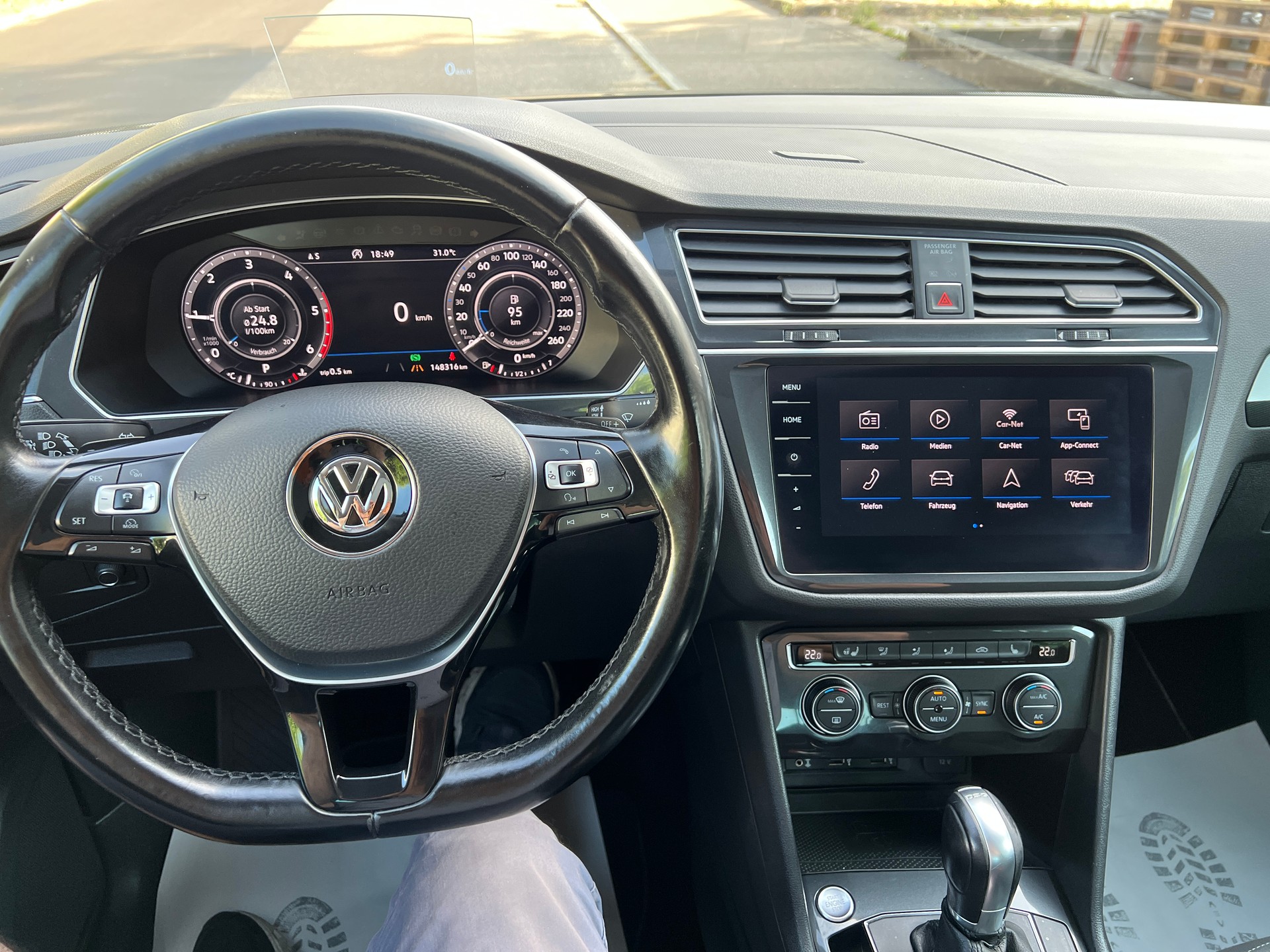 VW Tiguan 2.0 TDI SCR Highline 4Motion DSG-image-14