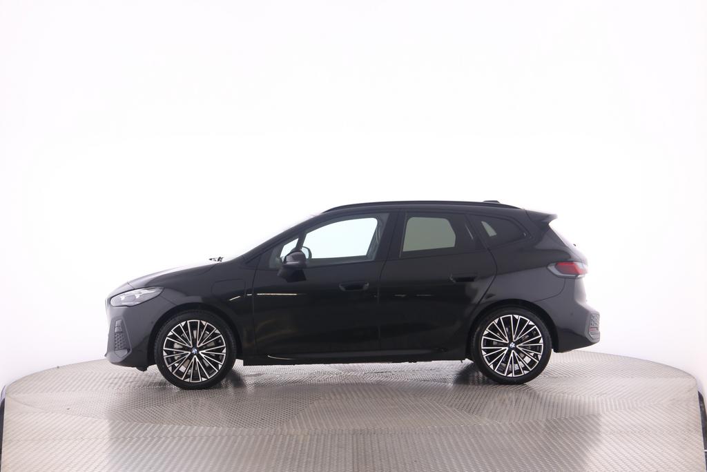 BMW 230e xDrive paddles Active Tourer-showroom-element-3