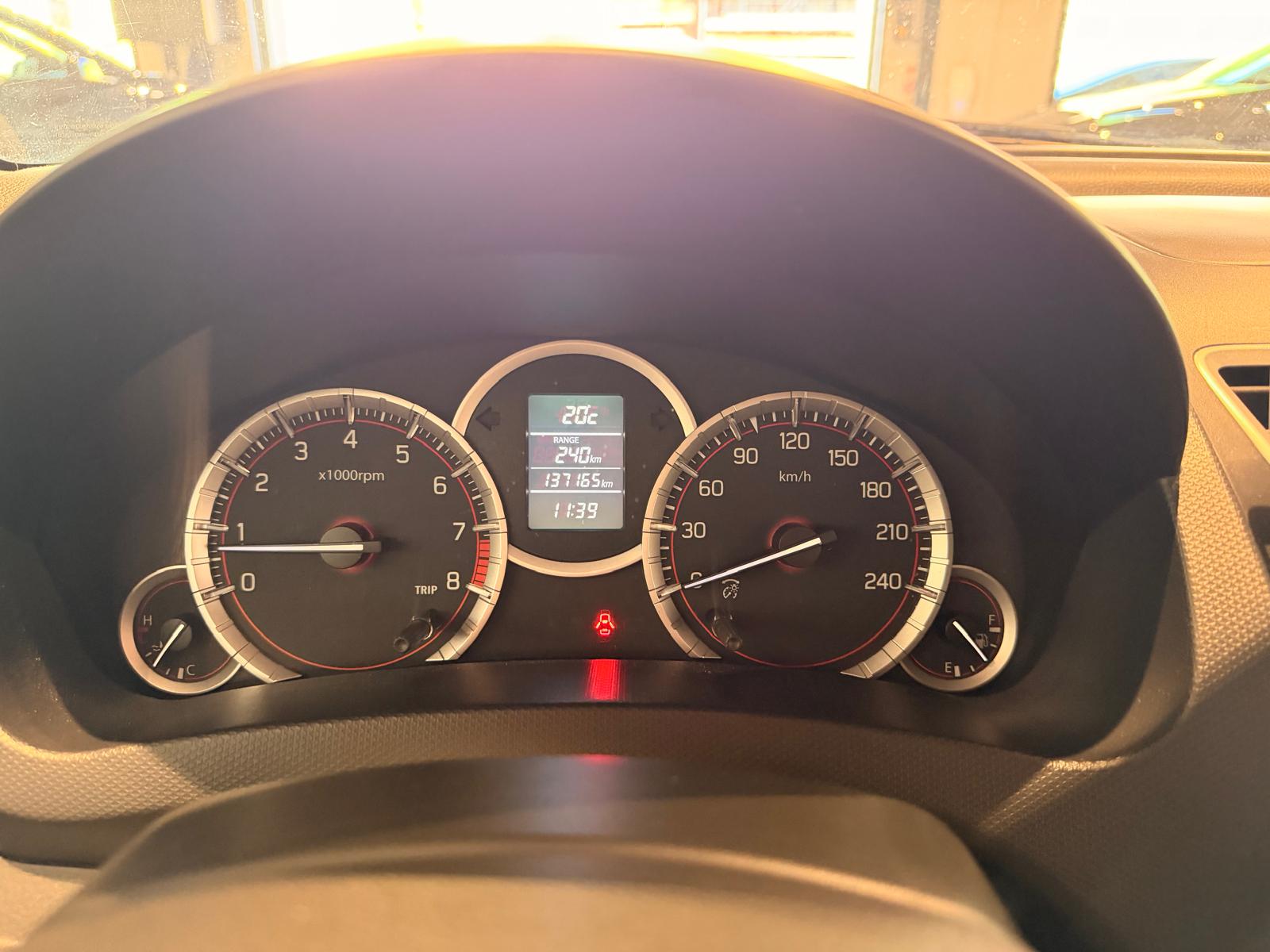 SUZUKI Swift 1.6i 16V Sport-image-17