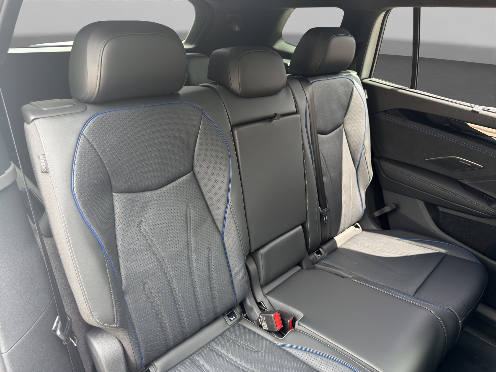 VW Tayron 2.0 TSI R-Line DSG 4Motion-image-12