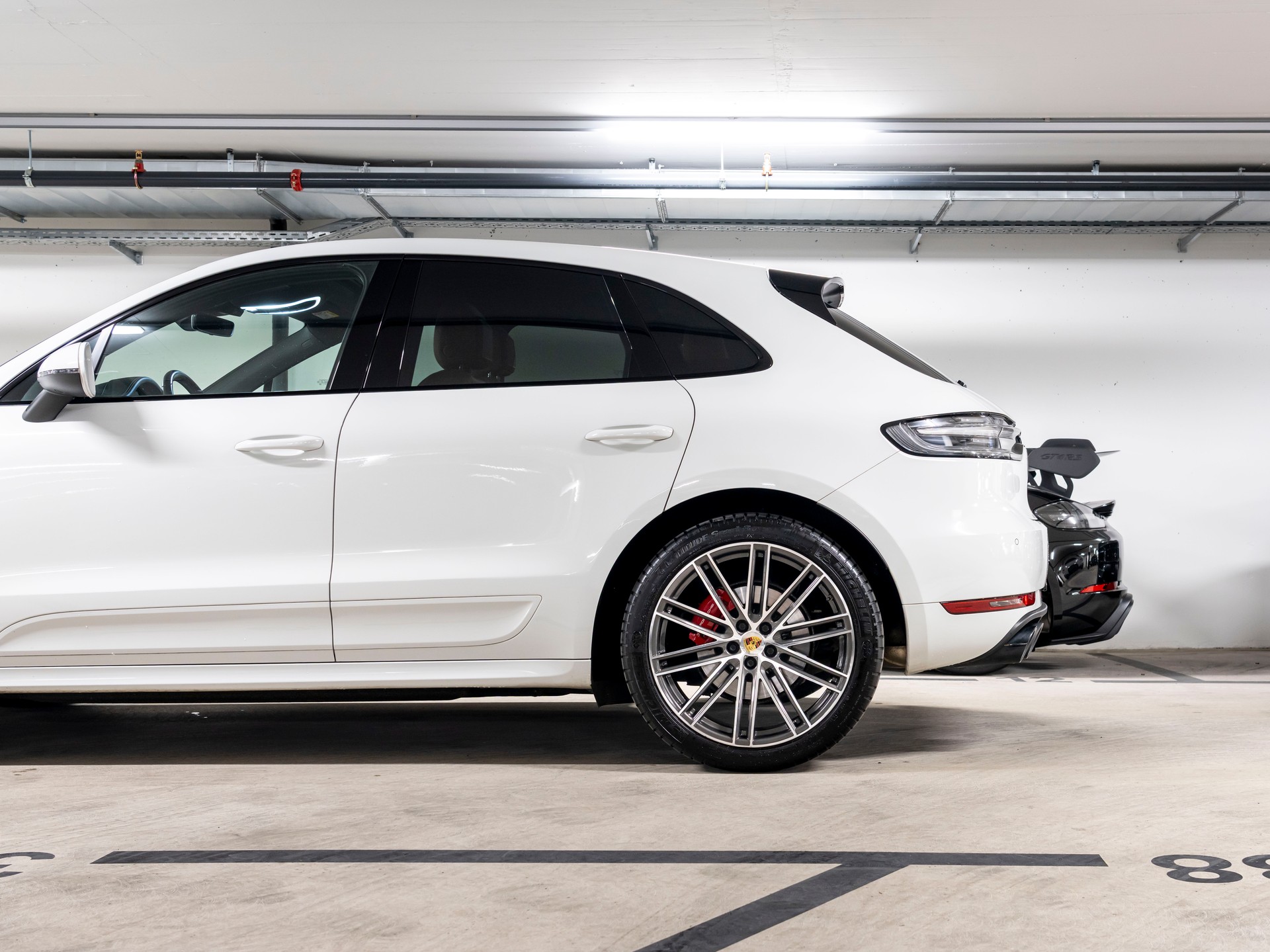 PORSCHE Macan GTS PDK-image-8