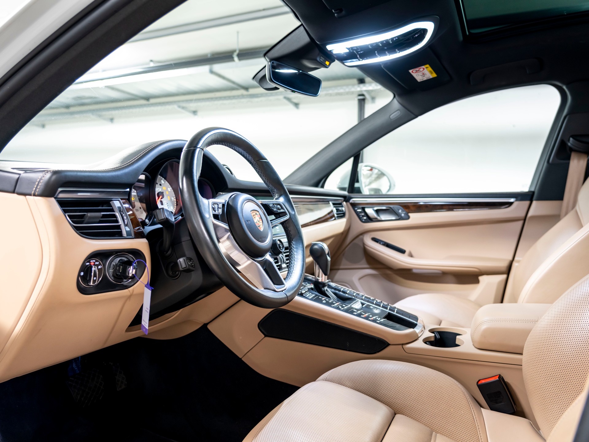 PORSCHE Macan GTS PDK-image-16