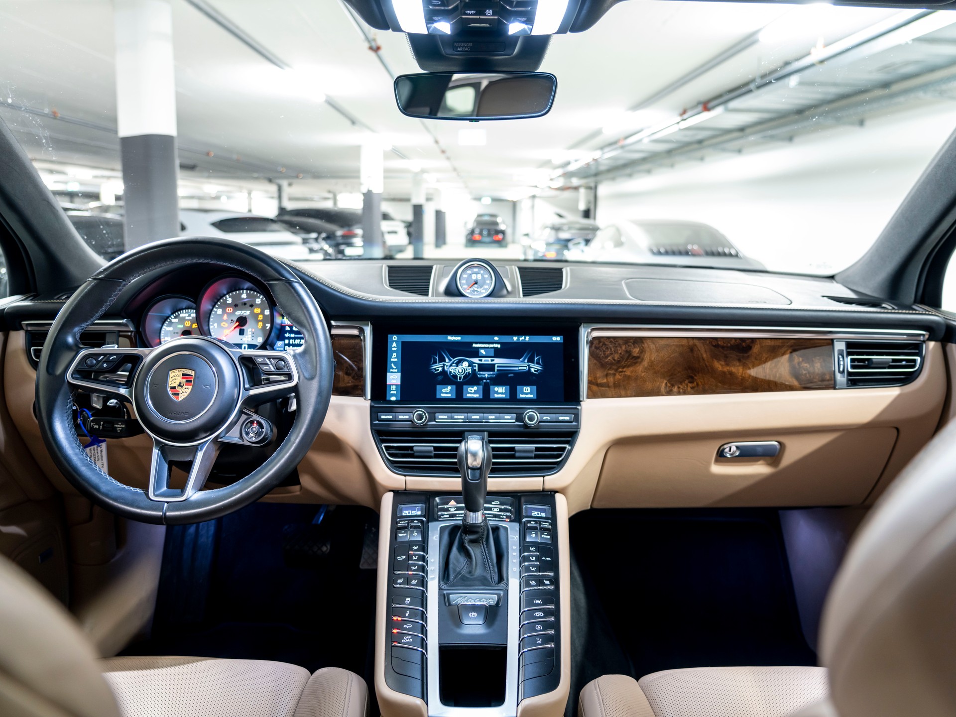PORSCHE Macan GTS PDK-image-22
