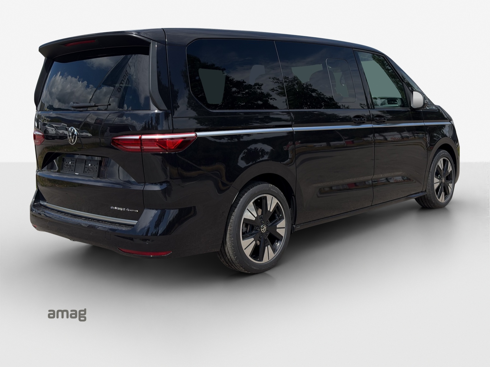VW Multivan Style Liberty lang 177 eHyb-image-4
