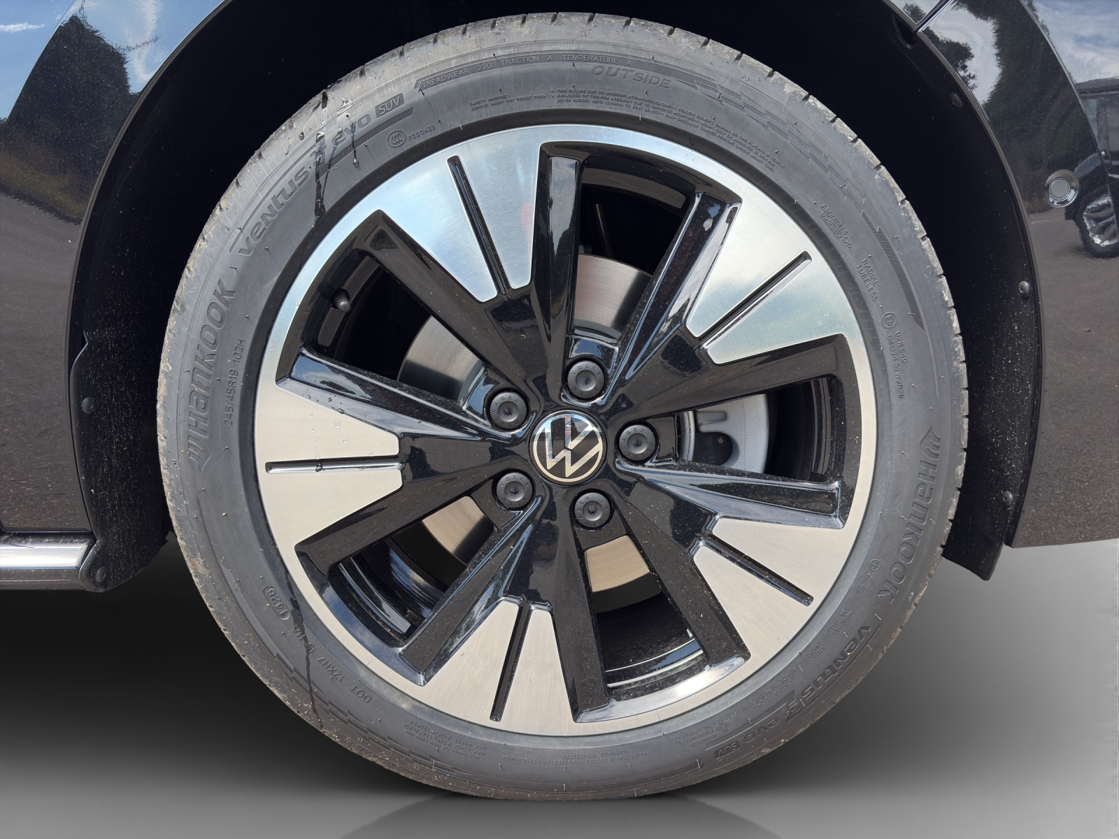 VW Multivan Style Liberty lang 177 eHyb-image-15