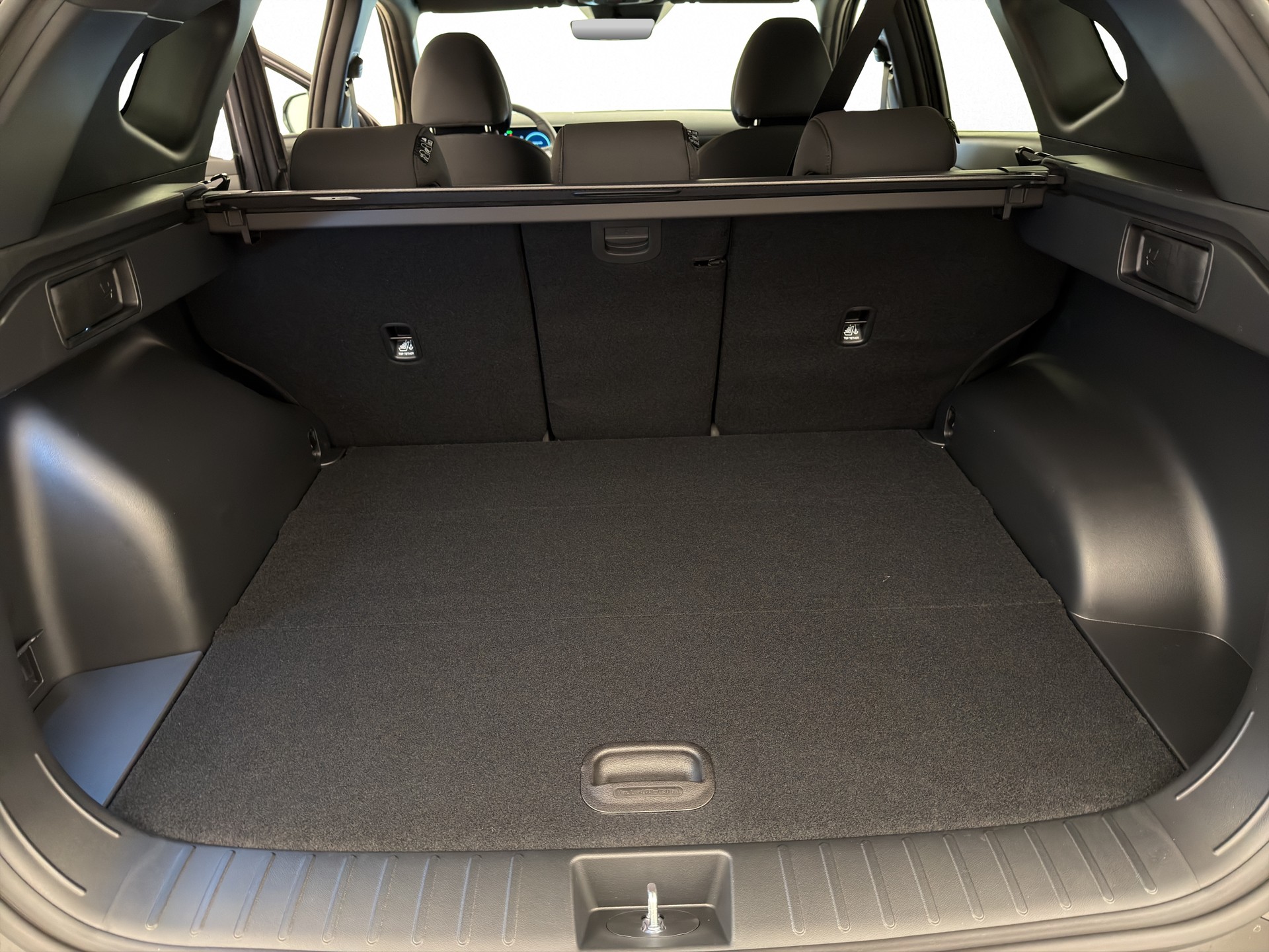 HYUNDAI Tucson 1.6 T-GDi HEV Origo Black Line-image-12