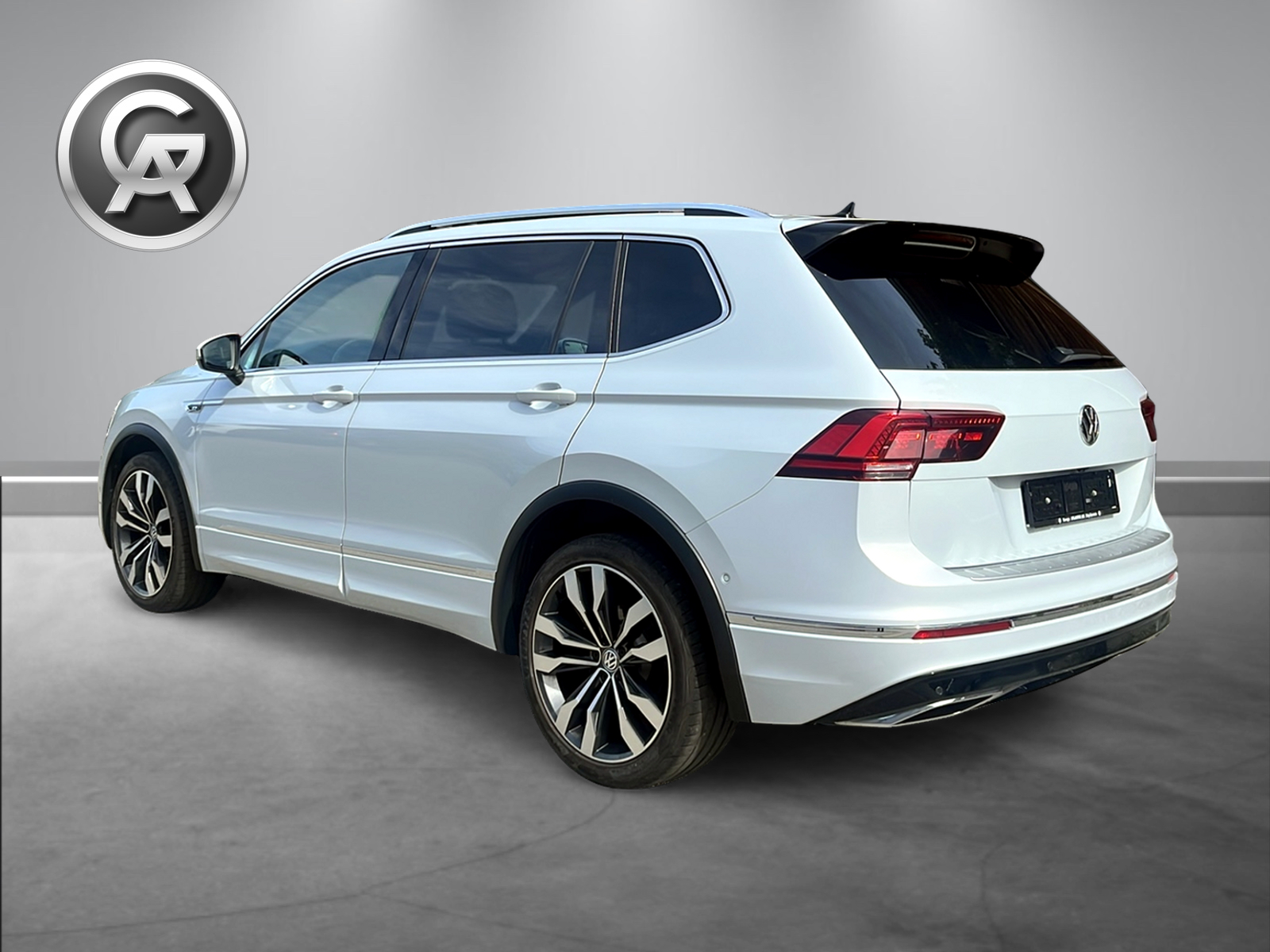 VW Tiguan Allspace 2.0TSI Highline 4Motion DSG-image-1