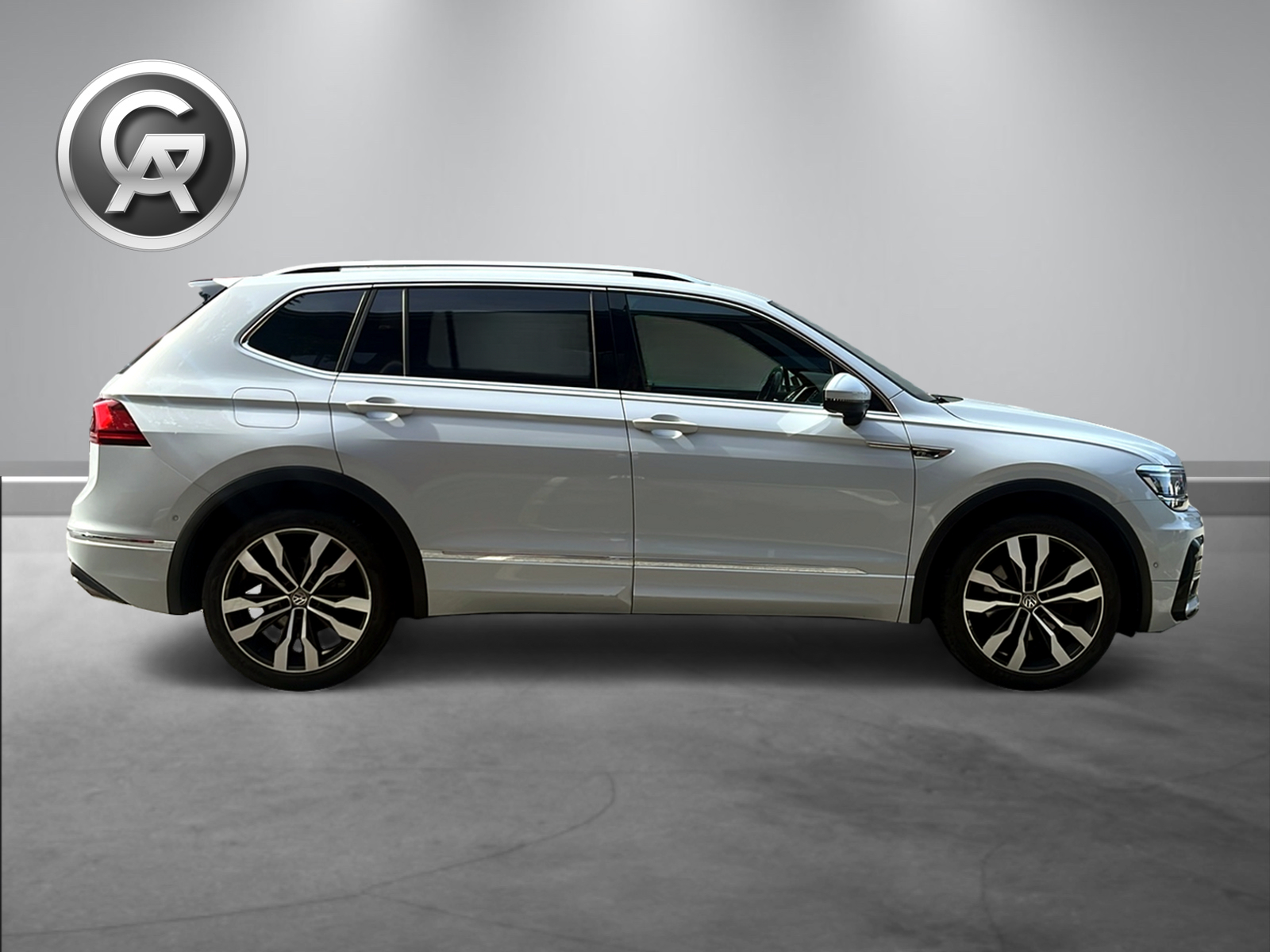 VW Tiguan Allspace 2.0TSI Highline 4Motion DSG-image-11