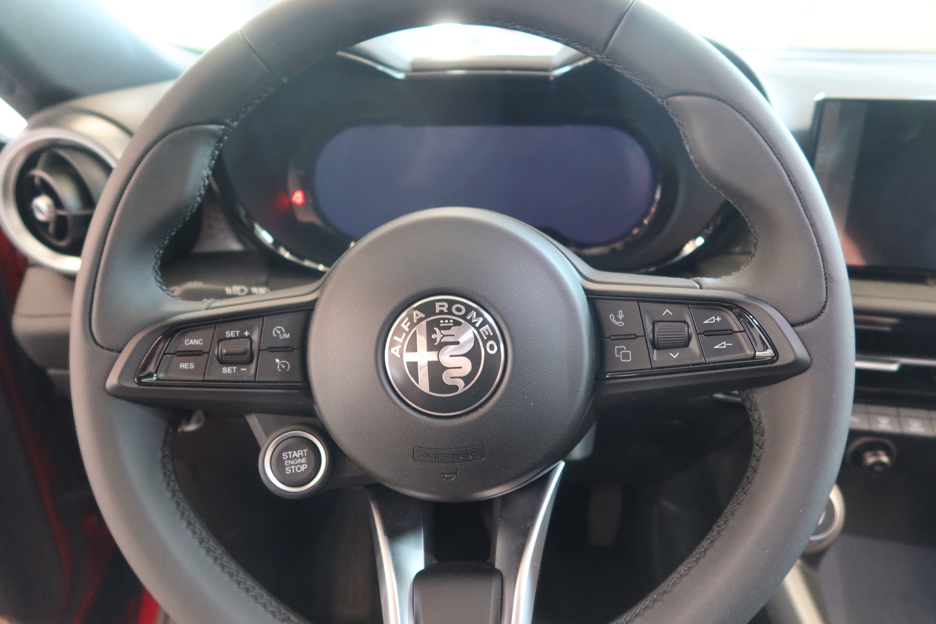 ALFA ROMEO Tonale 1.5 Hybrid Super-image-8