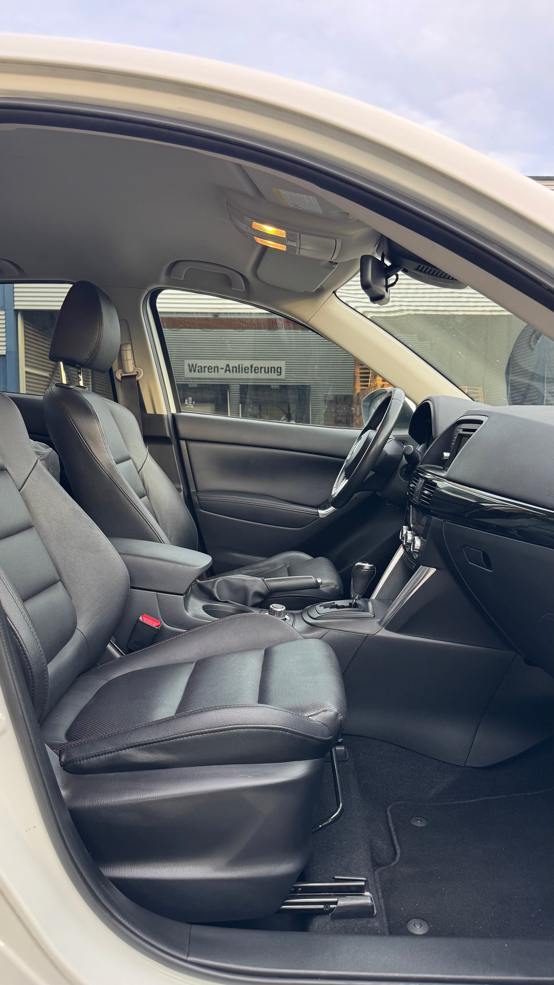 MAZDA CX-5 2.0 Revolution AWD Automatic-image-14