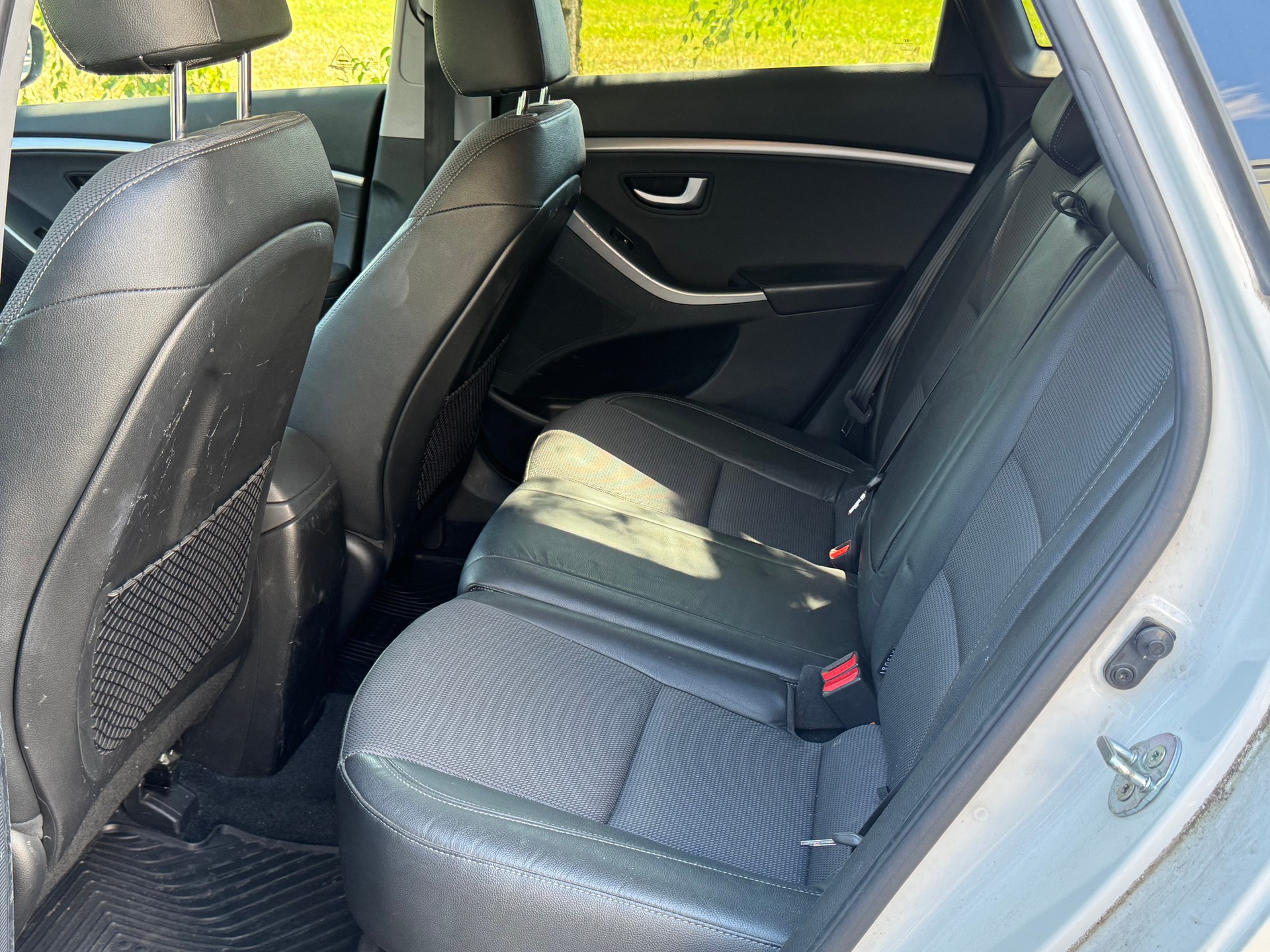 HYUNDAI i30 1.6 GDI GO!-image-8