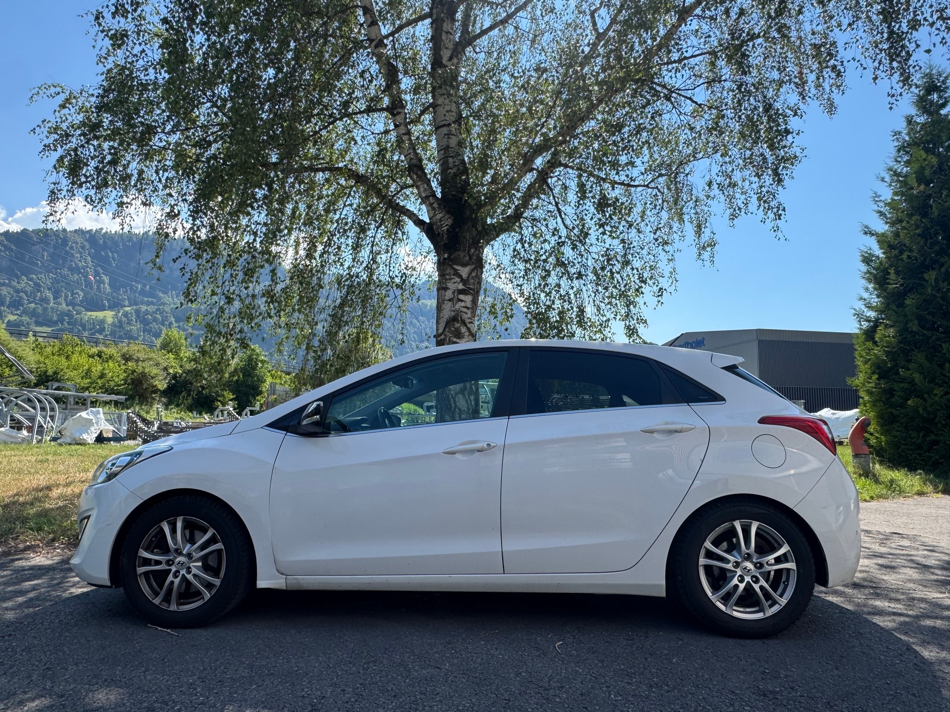 HYUNDAI i30 1.6 GDI GO!-image-11