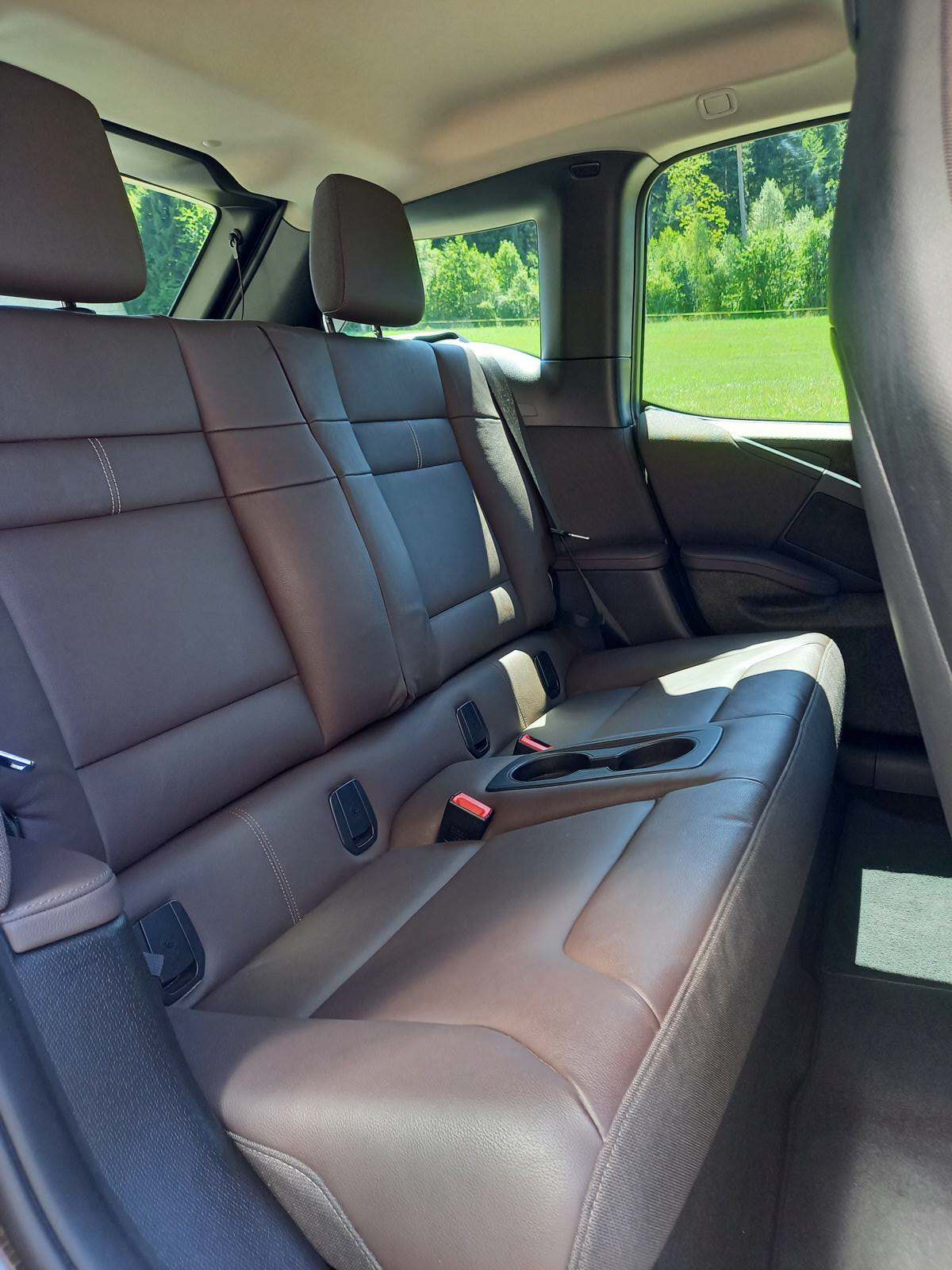 BMW i3s (120Ah)-image-11