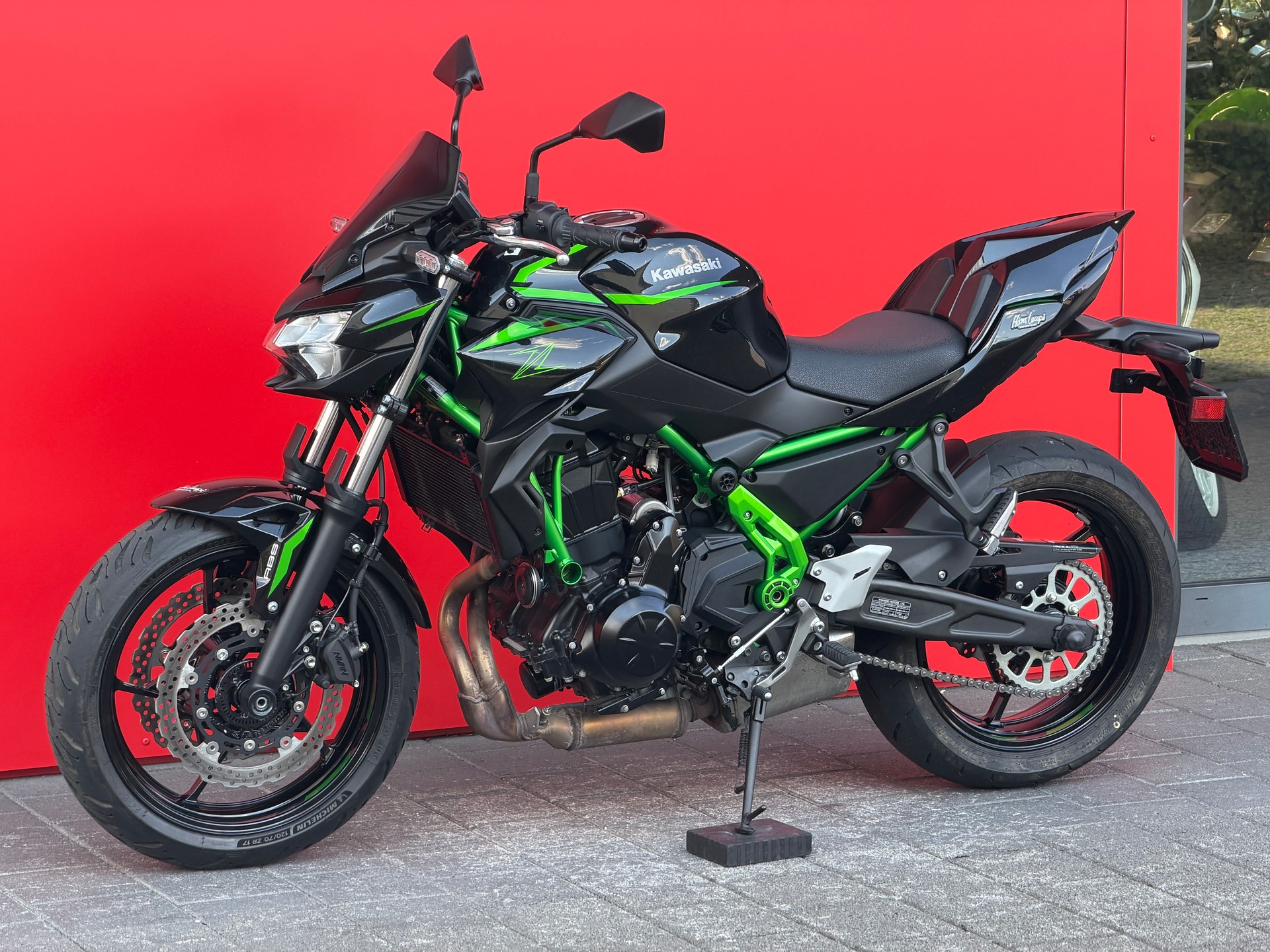 KAWASAKI Z 650 (35kW) Sport-showroom-element-3