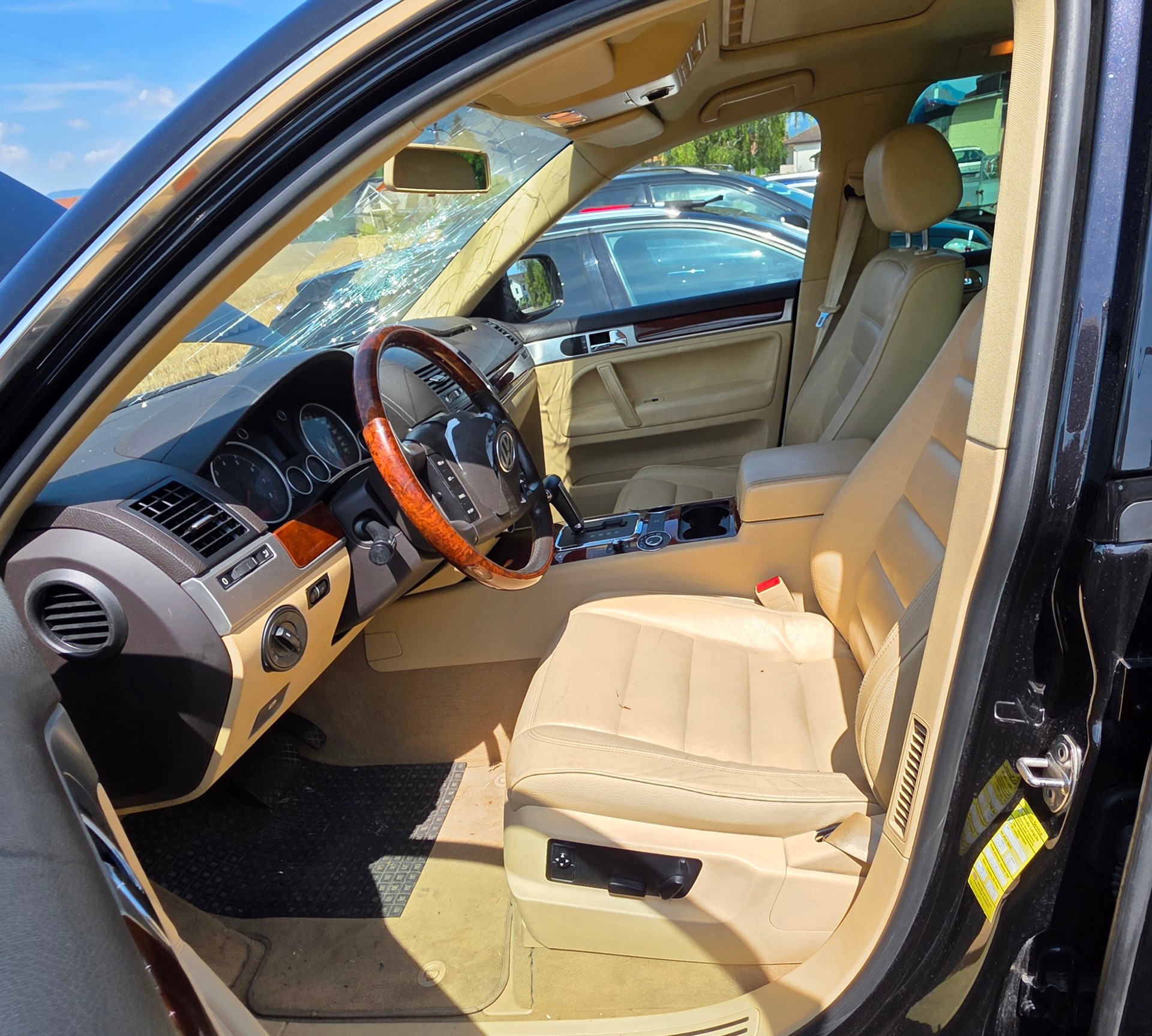 VW Touareg 3.6 V6 FSI Automatic-image-5