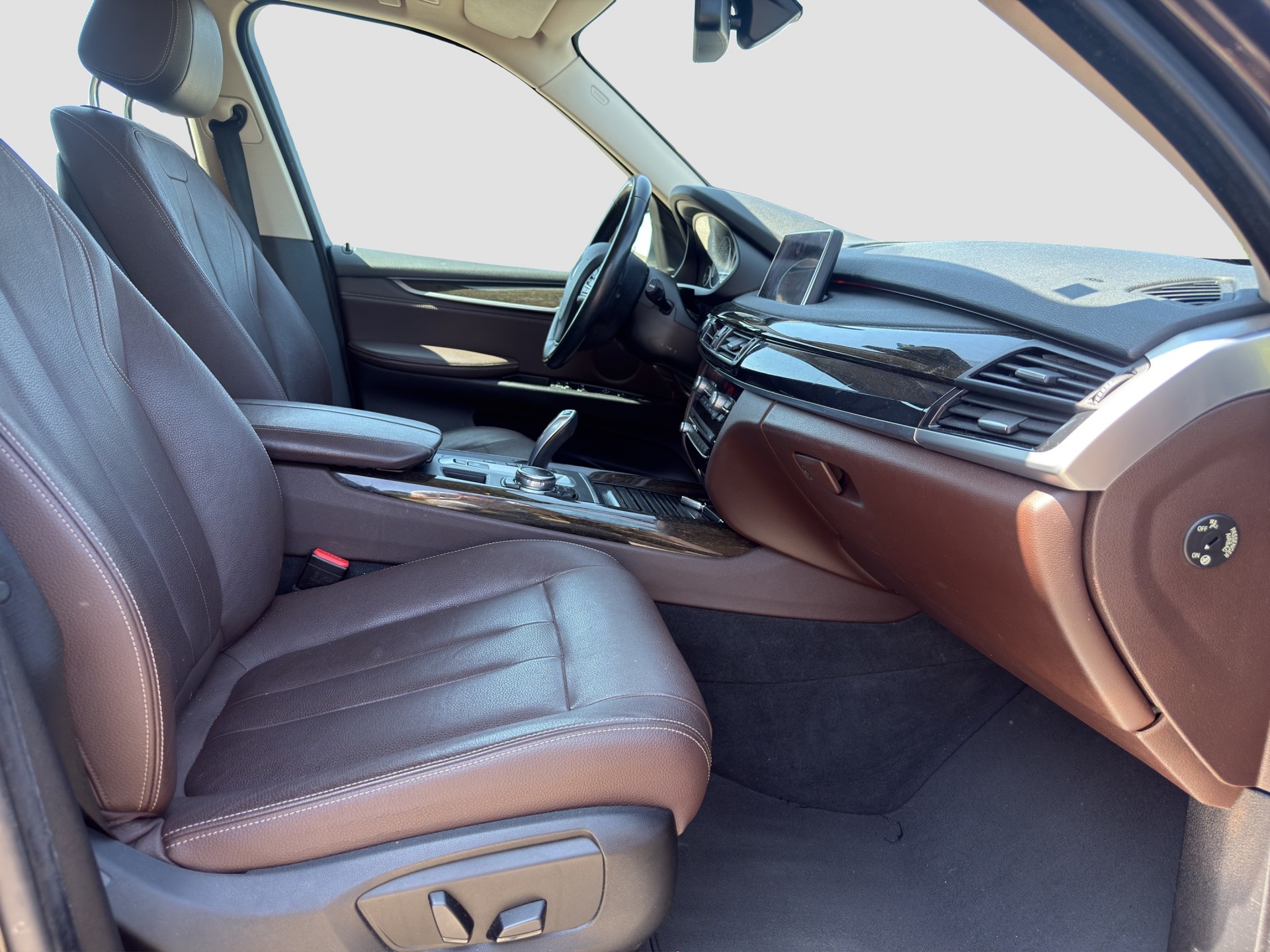 BMW X5 xDrive 25d Steptronic ** Frisch ab MFK und Service ** CH Auto ** 2. Hand **-image-13