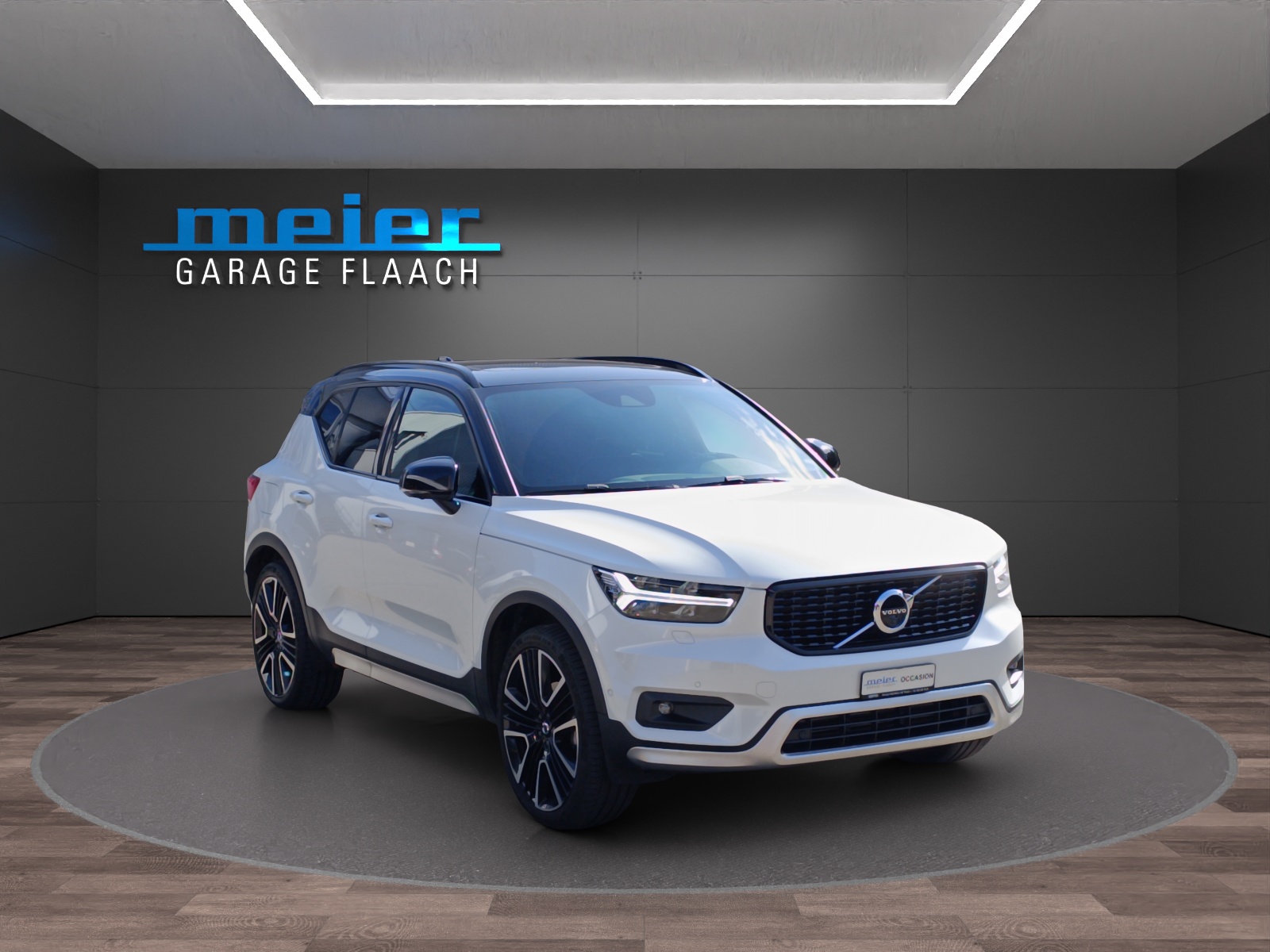 VOLVO XC40 2.0 T5 R-Design AWD-image-6