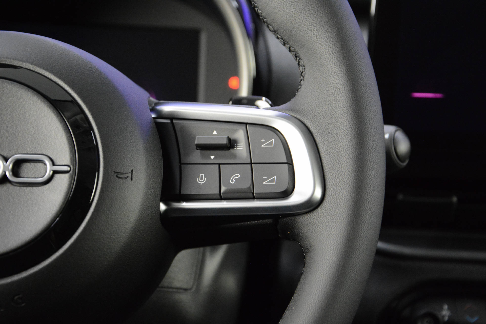 FIAT FIAT 600 1.2 Hybrid MHEV 145 Cult-image-14