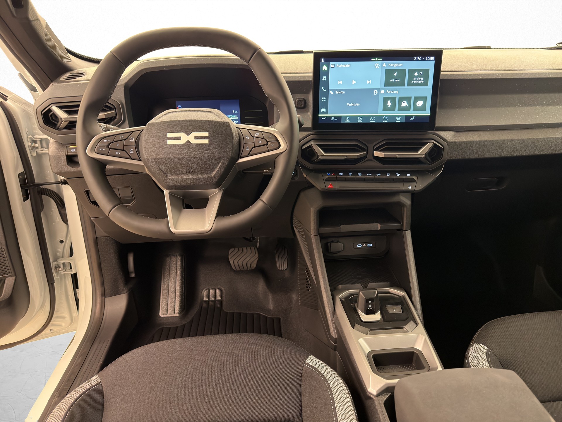 DACIA Duster 1.8 Hybrid Journey-image-8