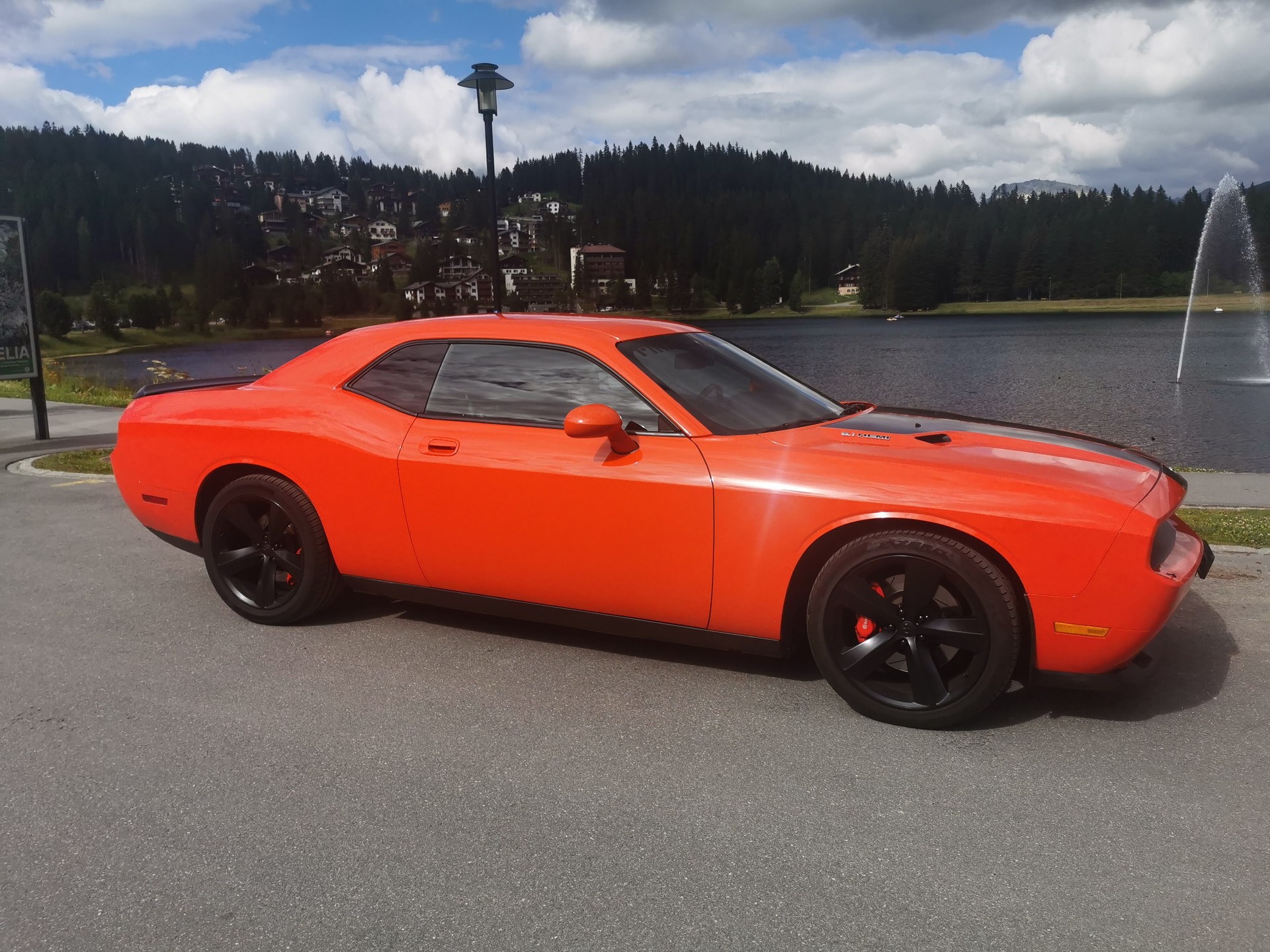 DODGE 6.1 HEMI SRT8, geschalten-image-5