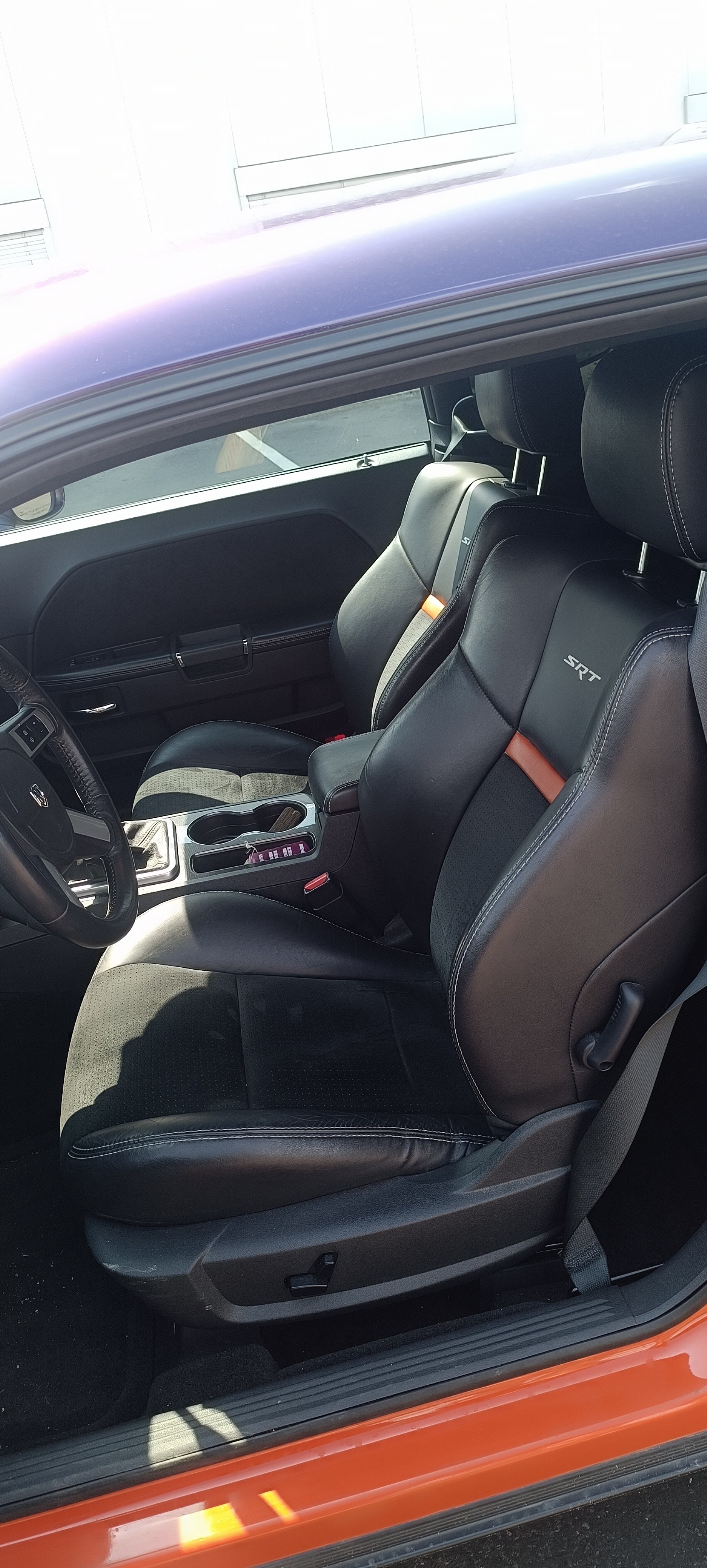 DODGE 6.1 HEMI SRT8-image-4